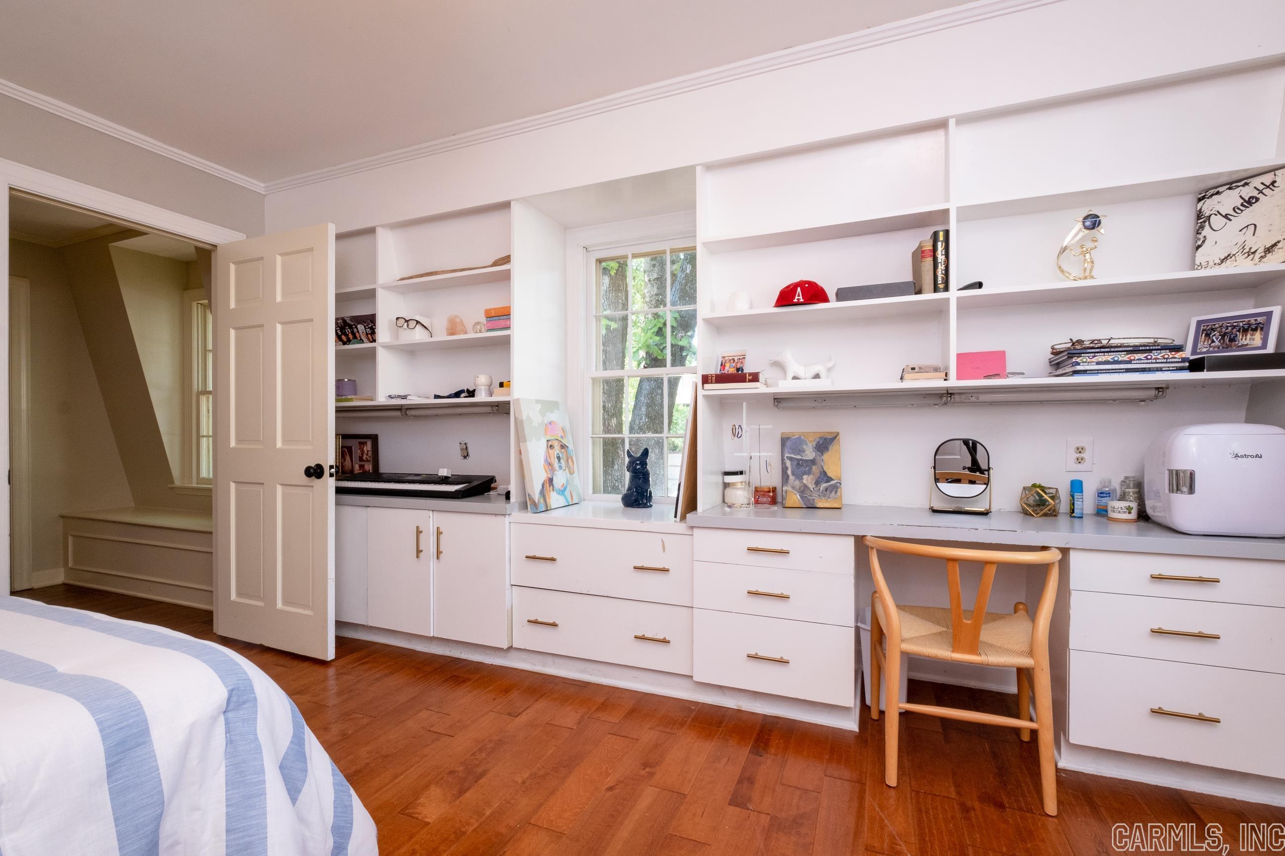 BROADVIEW TERRACE - Residential