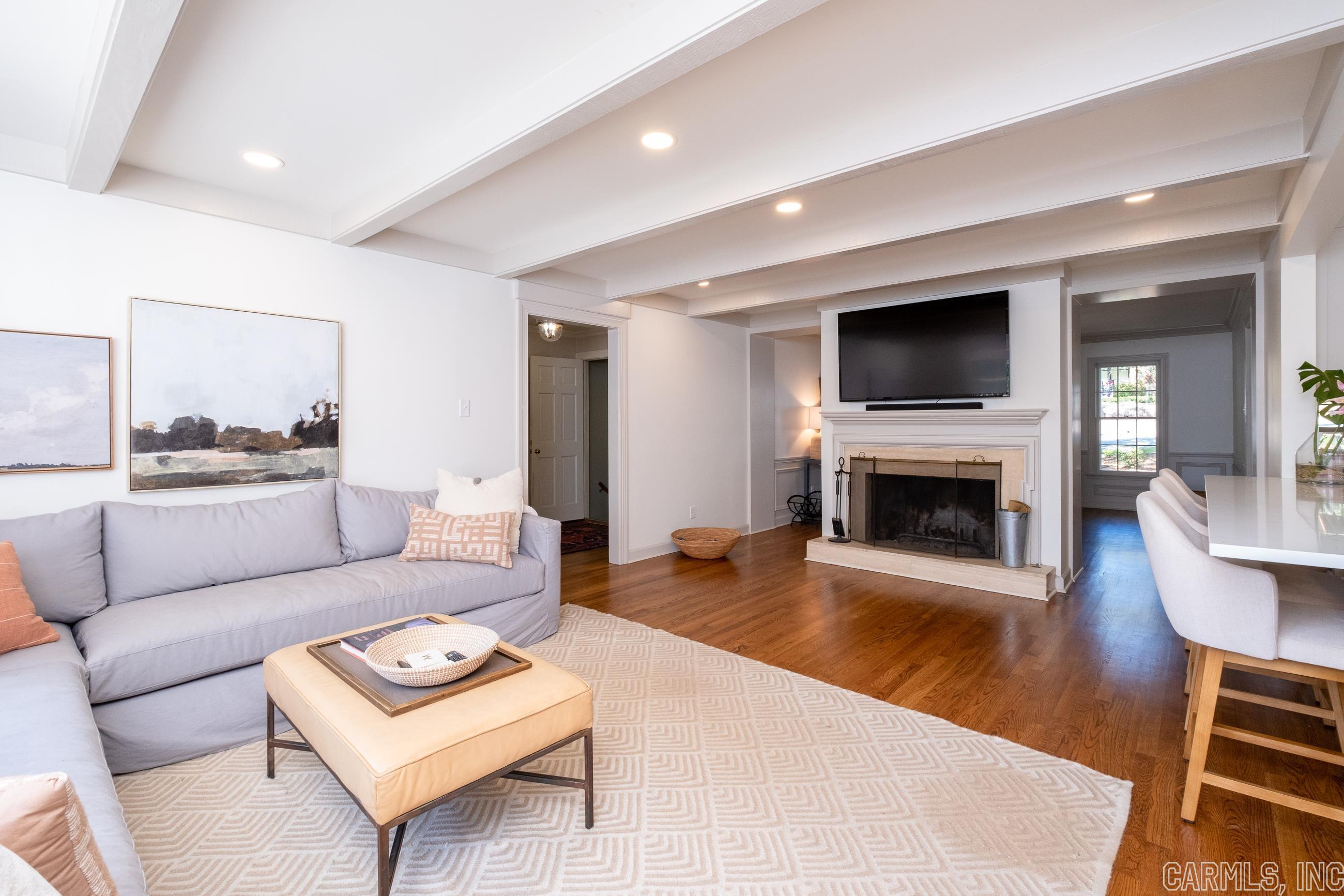 BROADVIEW TERRACE - Residential
