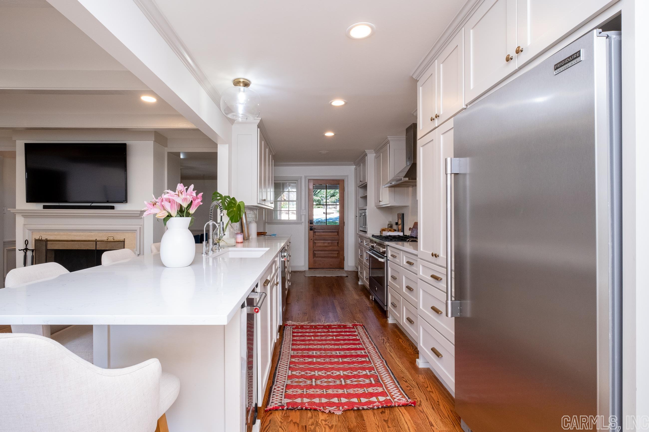 BROADVIEW TERRACE - Residential