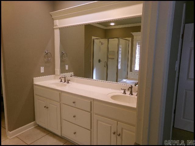 Epernay - Residential Lease