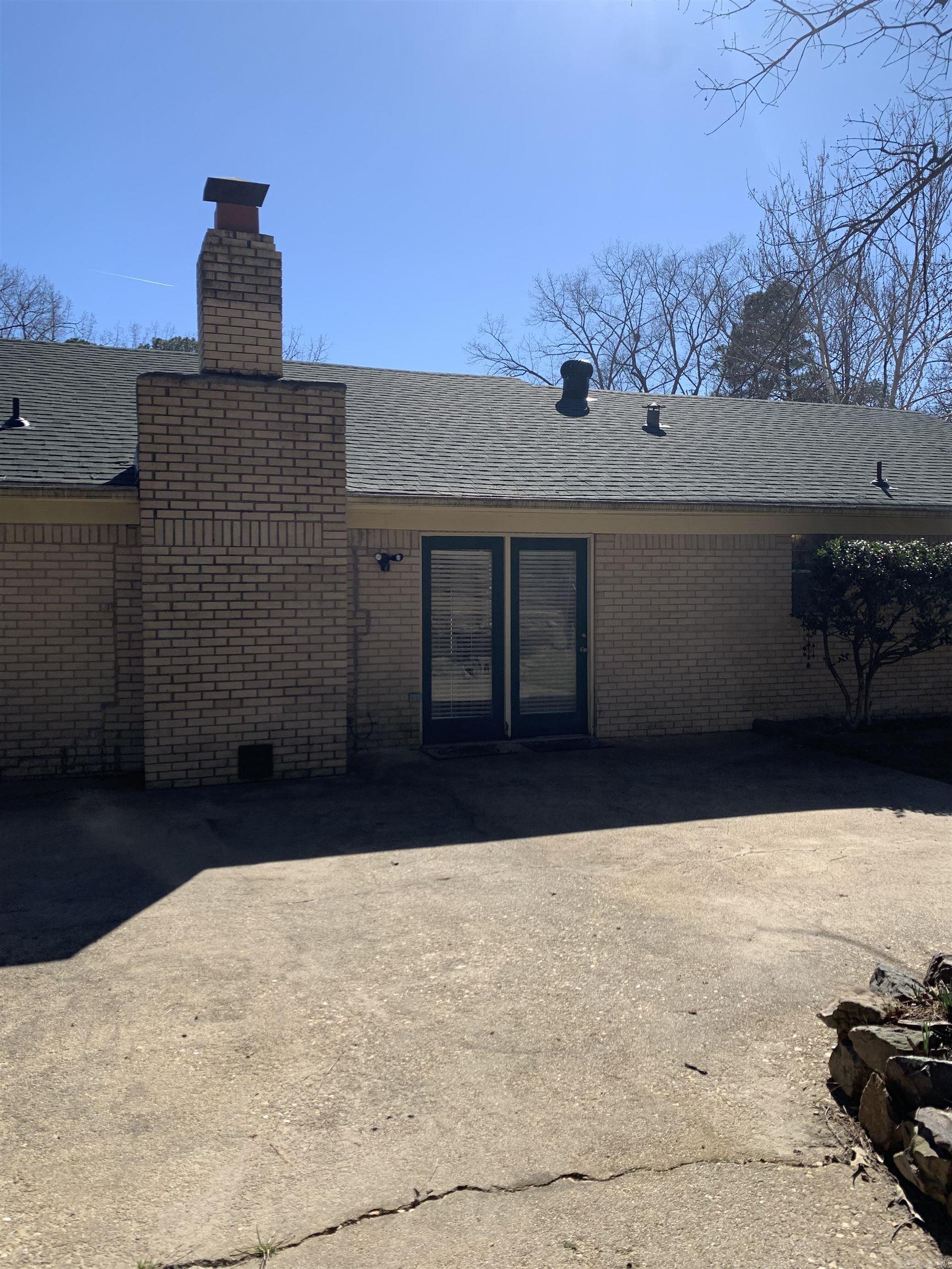 LYNNWOOD ACRES - Residential