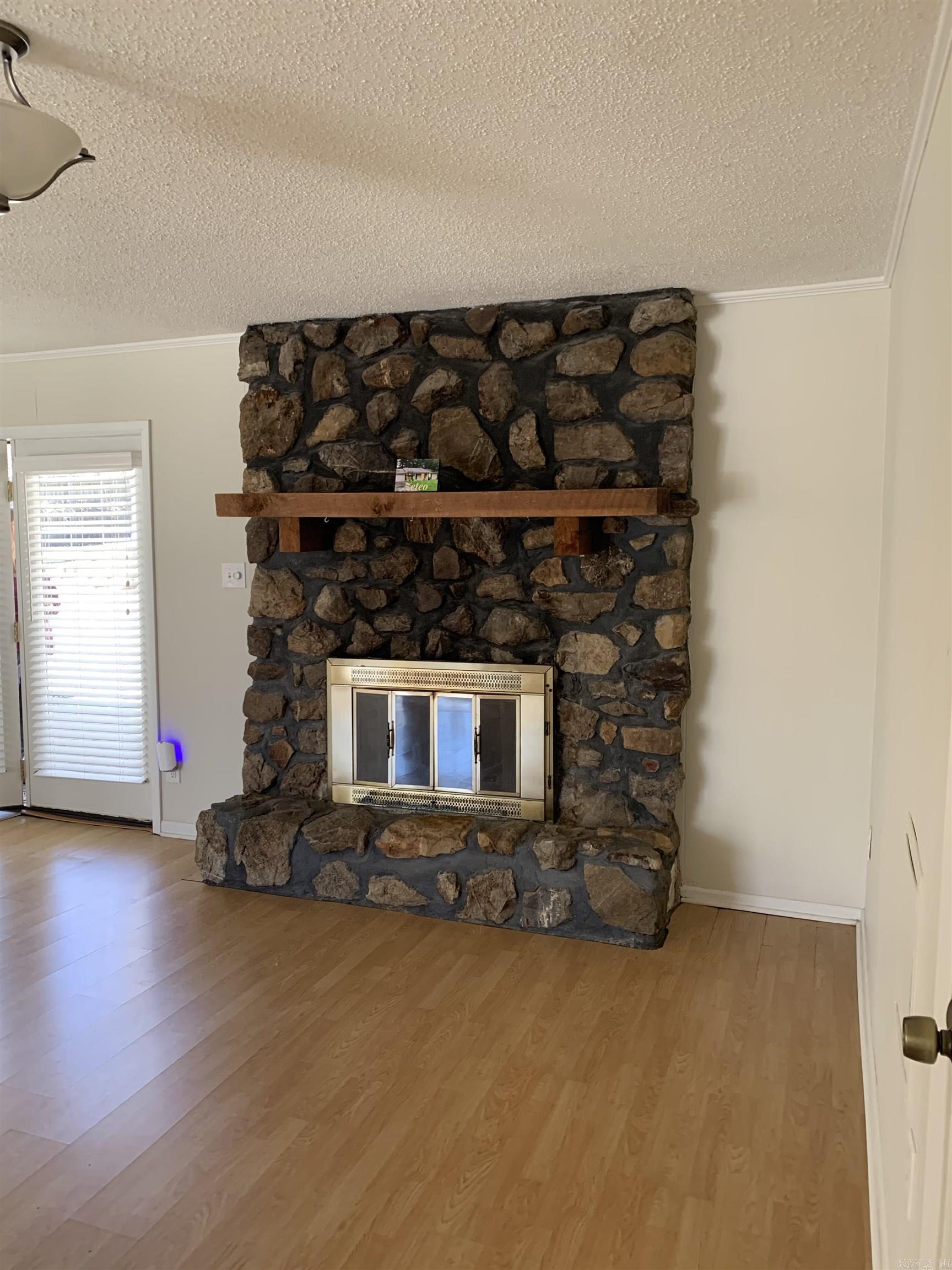 LYNNWOOD ACRES - Residential