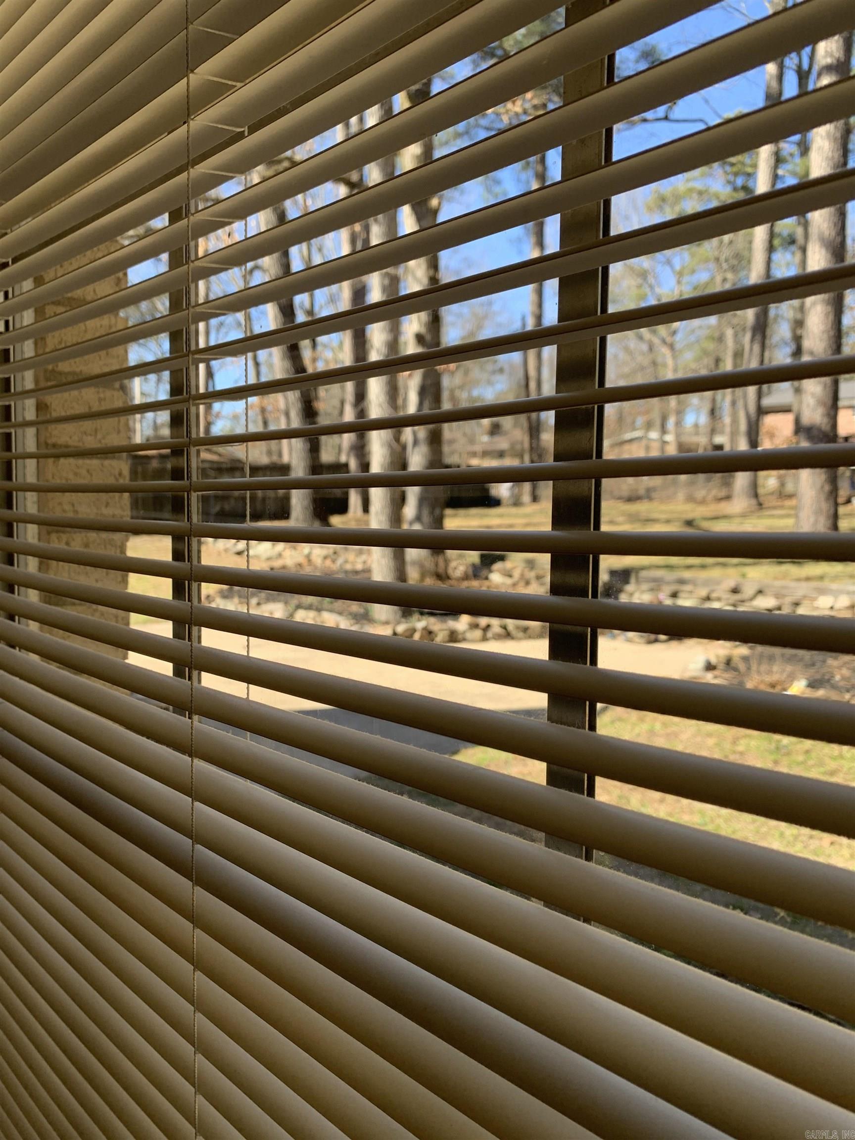 LYNNWOOD ACRES - Residential