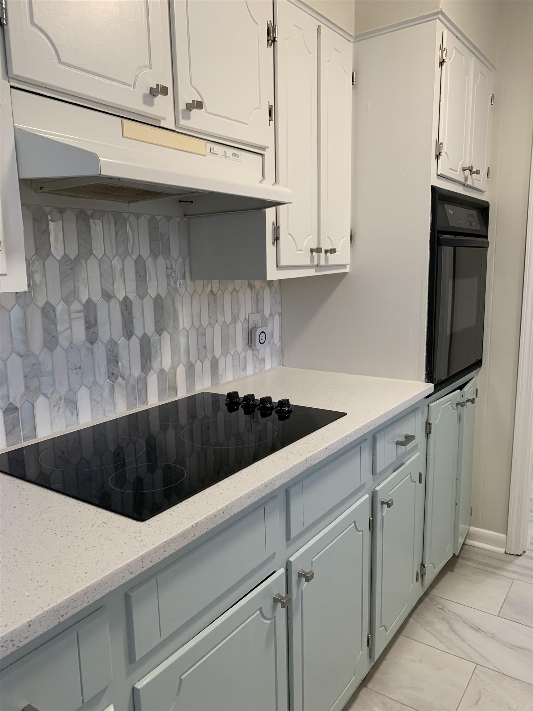 LYNNWOOD ACRES - Residential