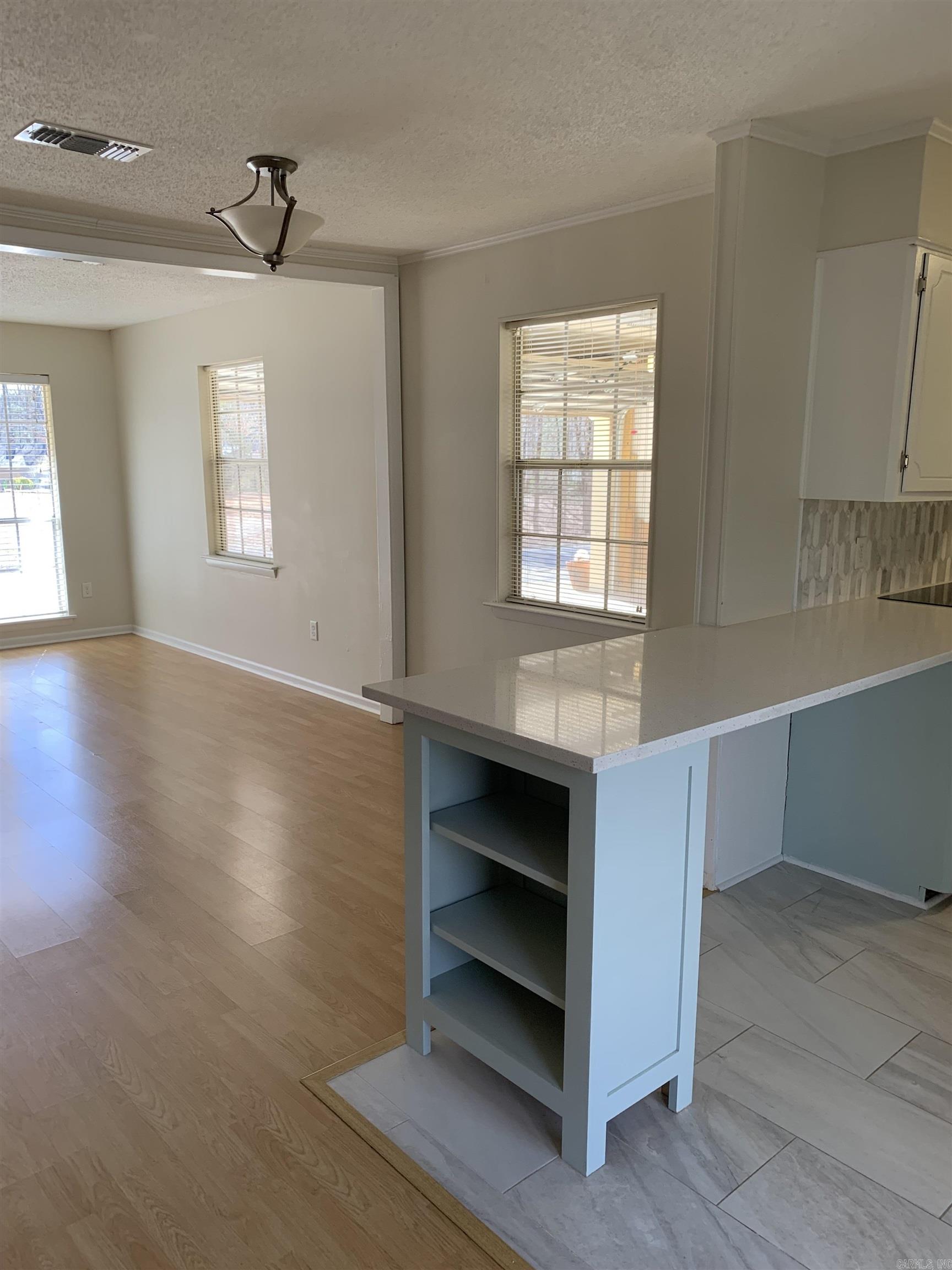 LYNNWOOD ACRES - Residential