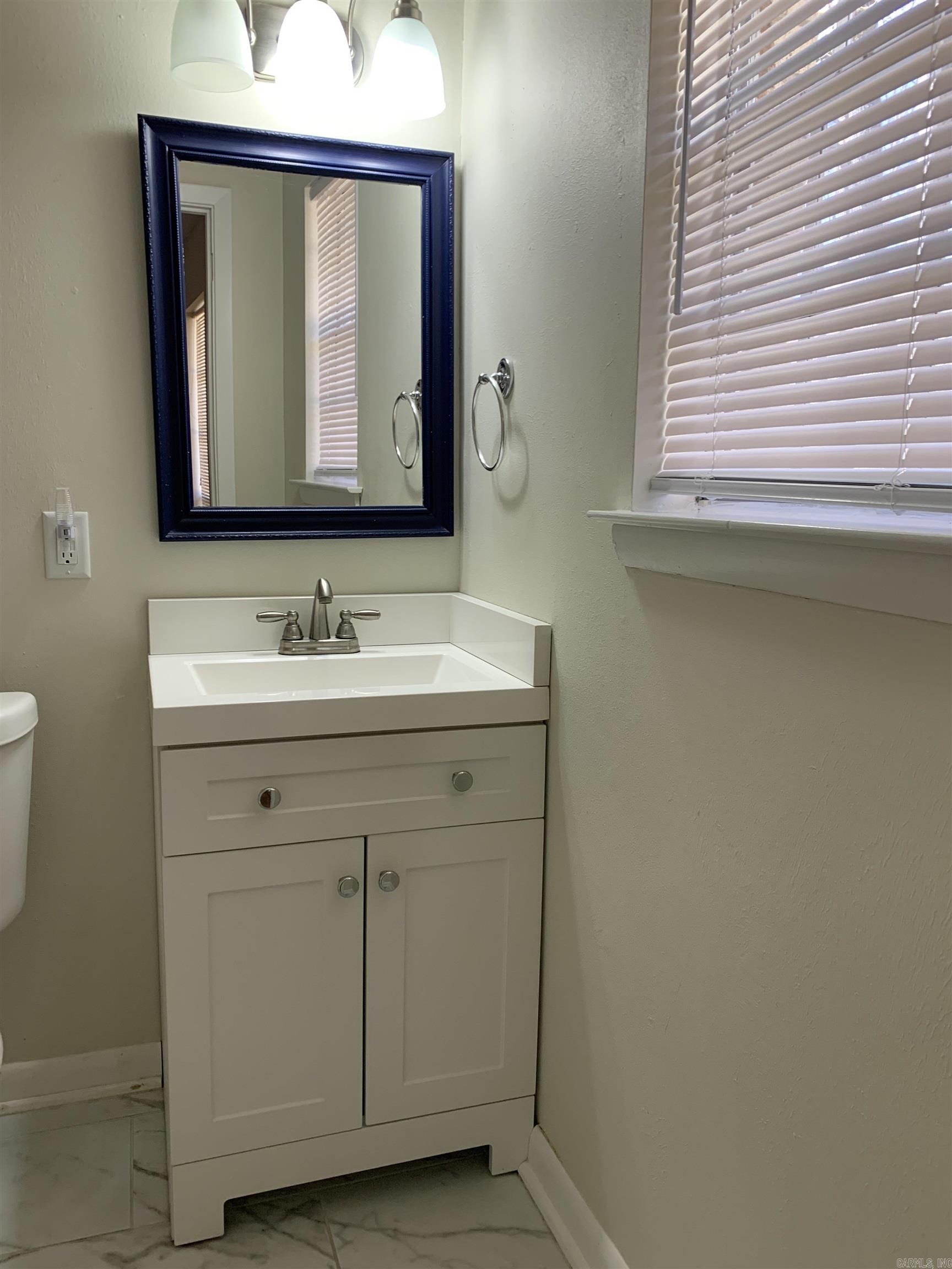 LYNNWOOD ACRES - Residential