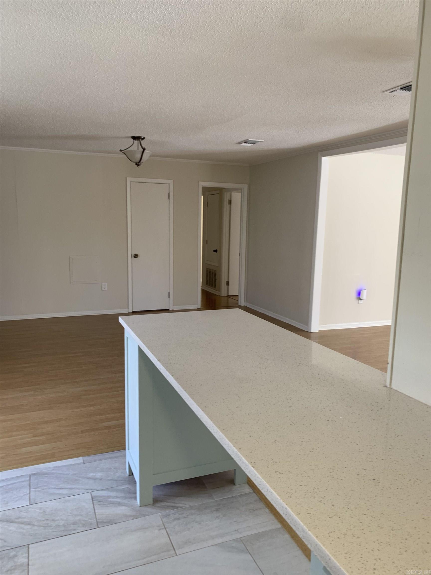 LYNNWOOD ACRES - Residential