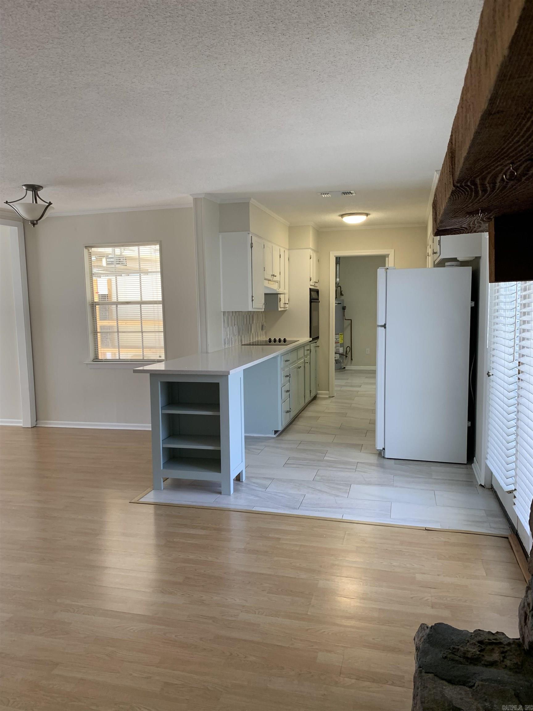 LYNNWOOD ACRES - Residential