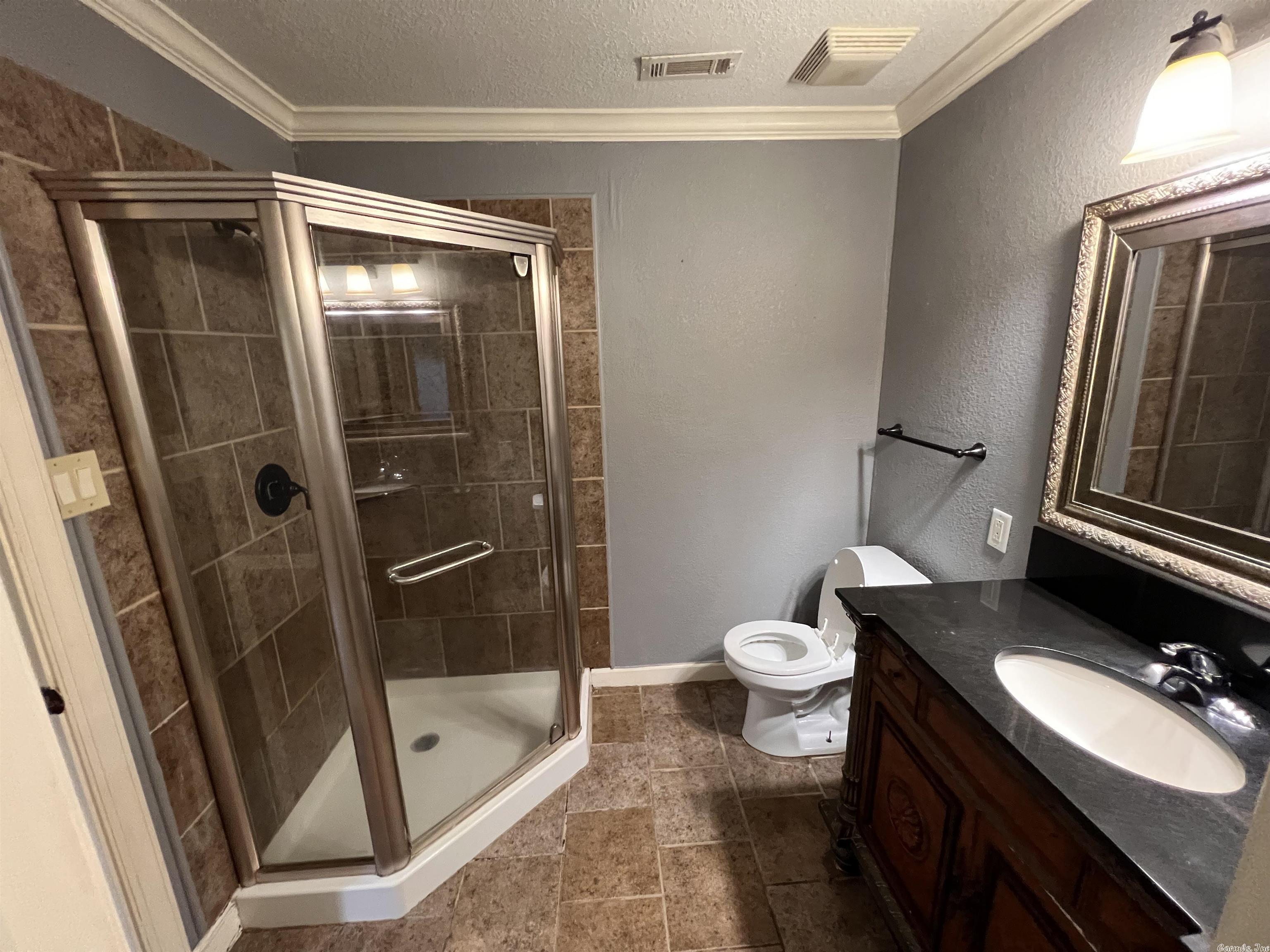 Robinson II - Residential Lease