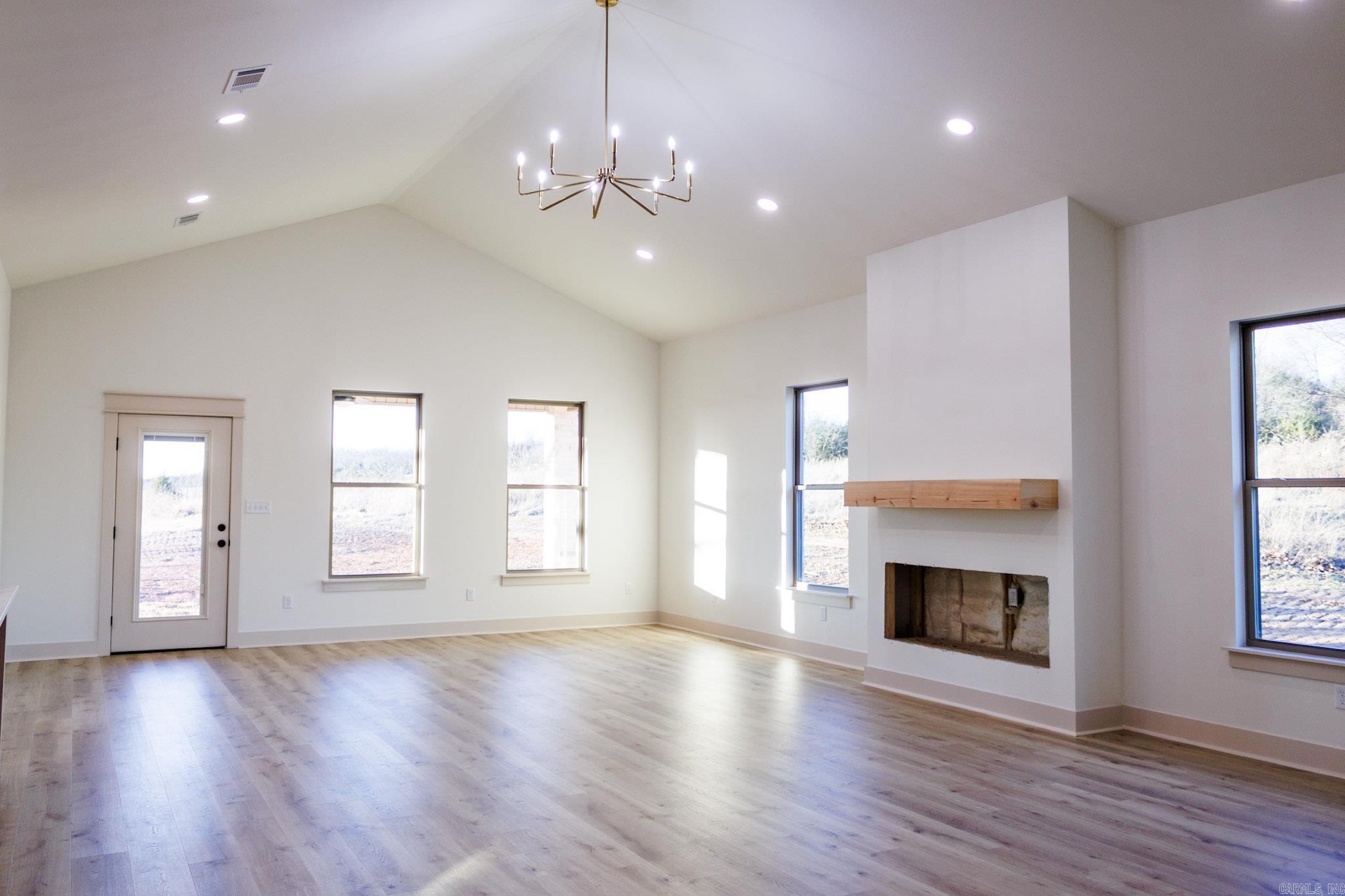 REYNOLDS RIDGE - Residential