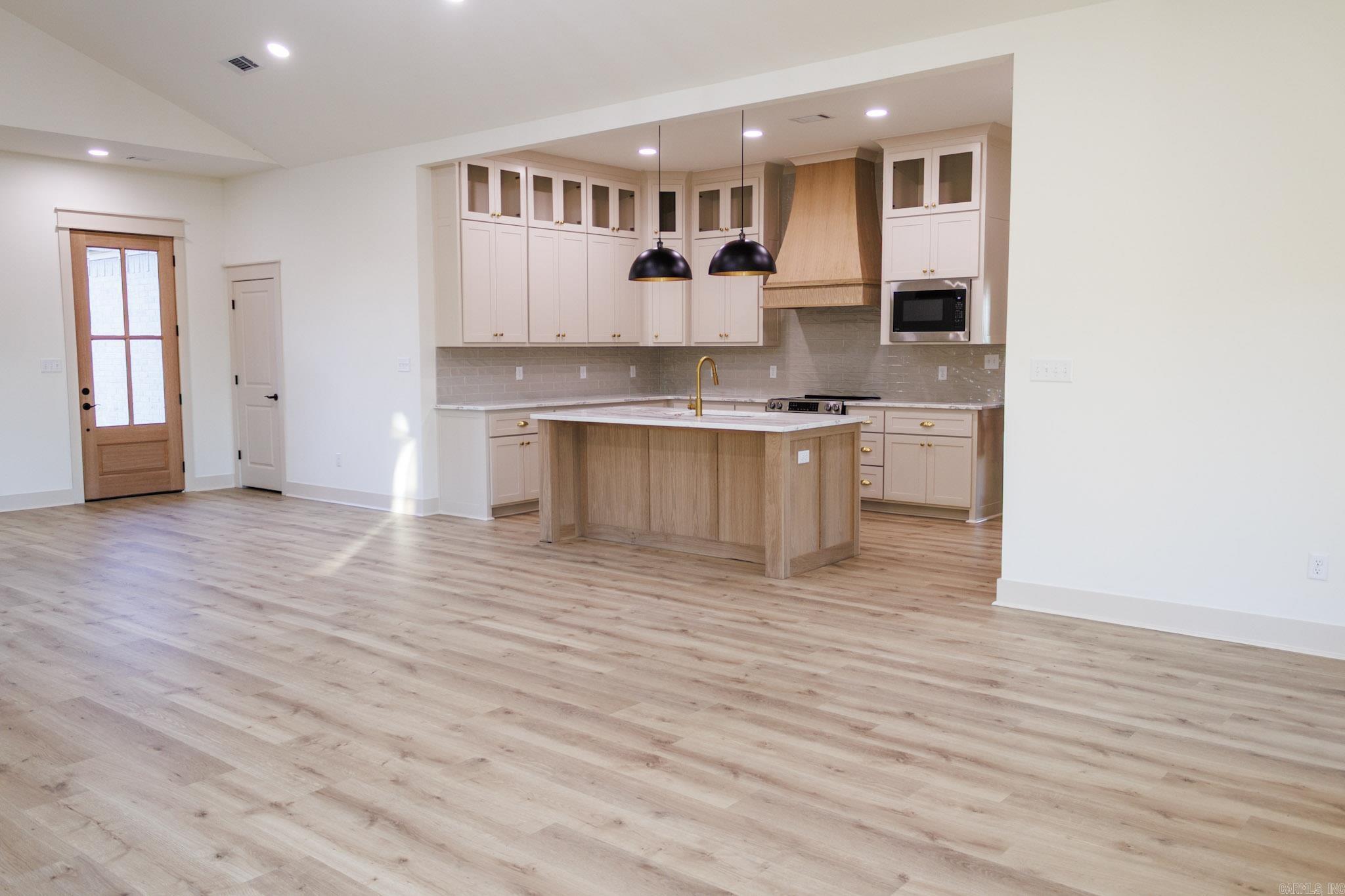 REYNOLDS RIDGE - Residential