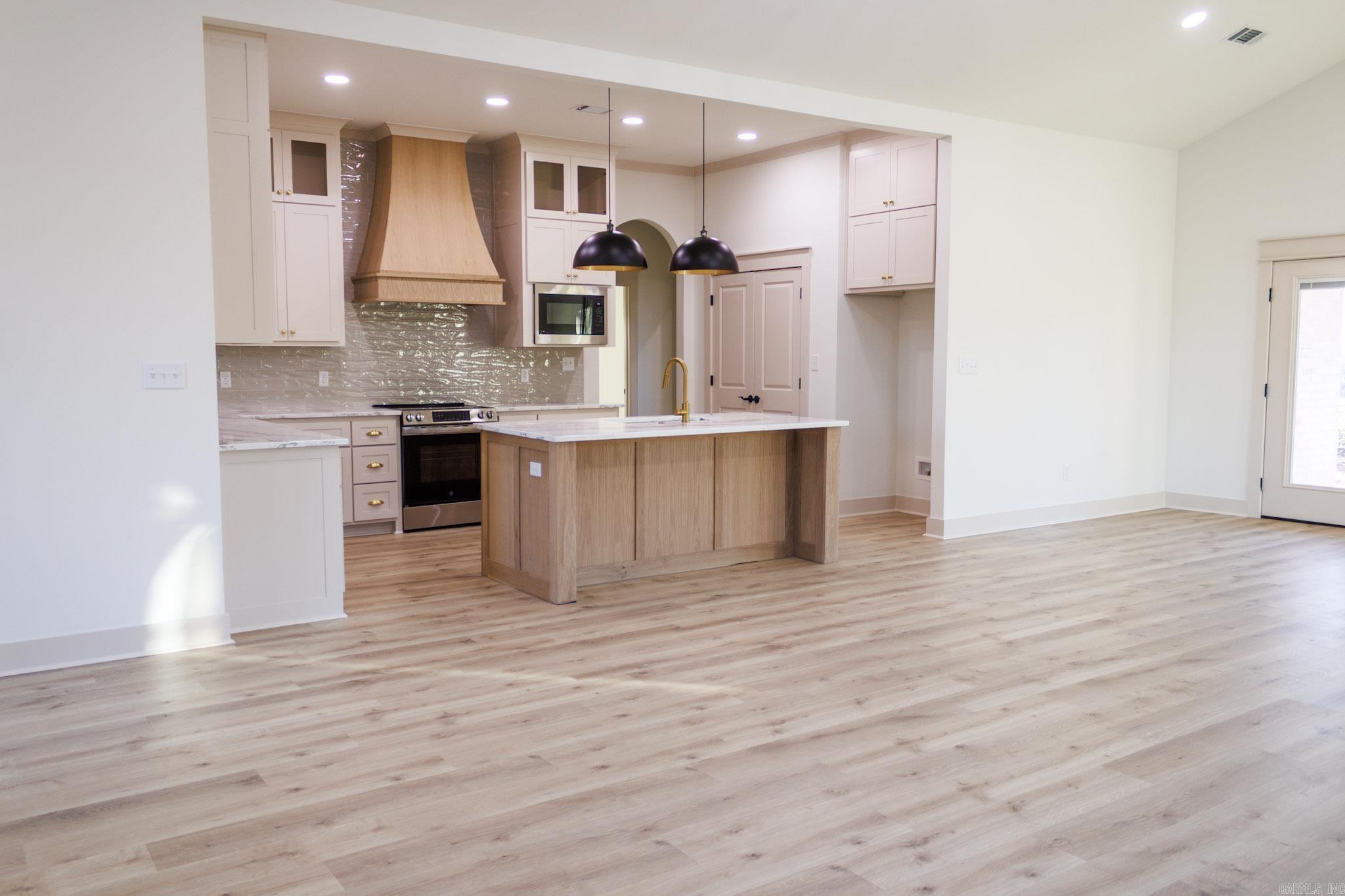 REYNOLDS RIDGE - Residential