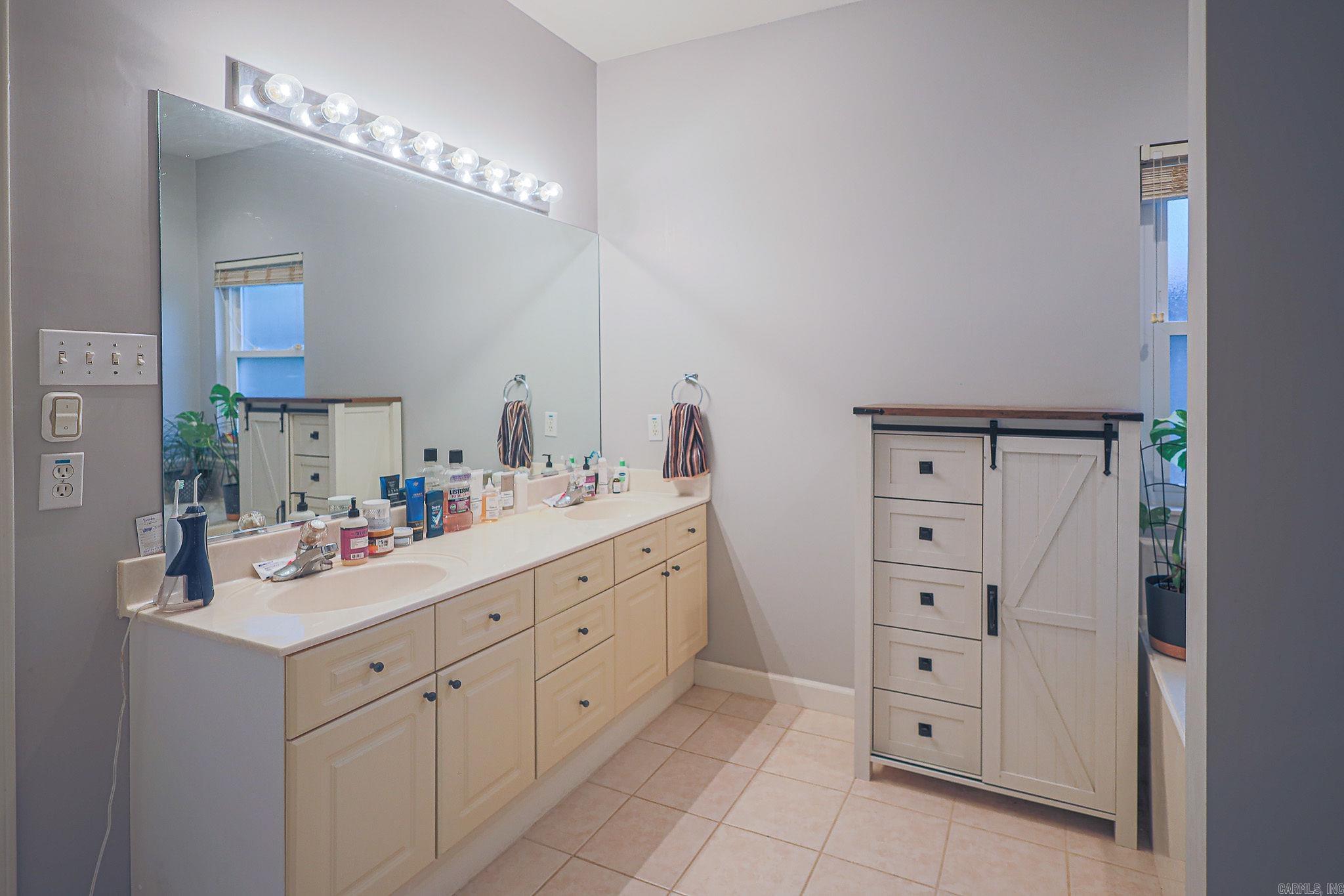 NORTH RIDGE ADDN - Residential