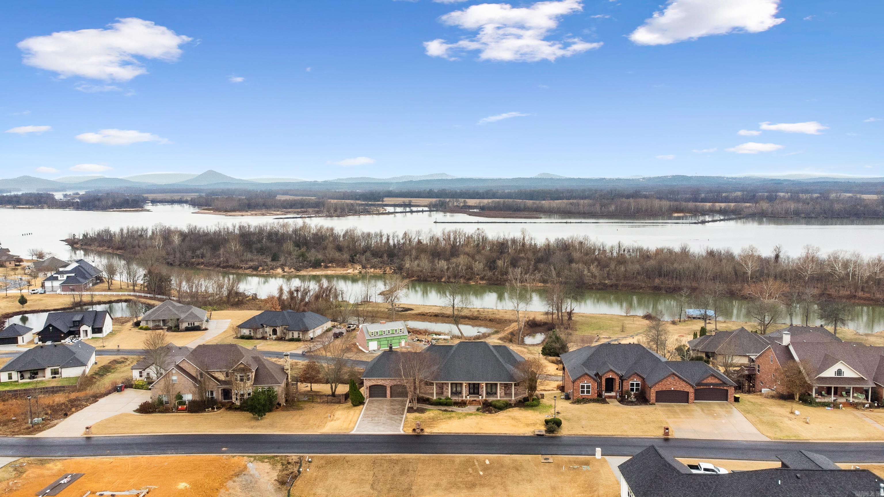 THE RIVER PLANTATION PH III - Residential