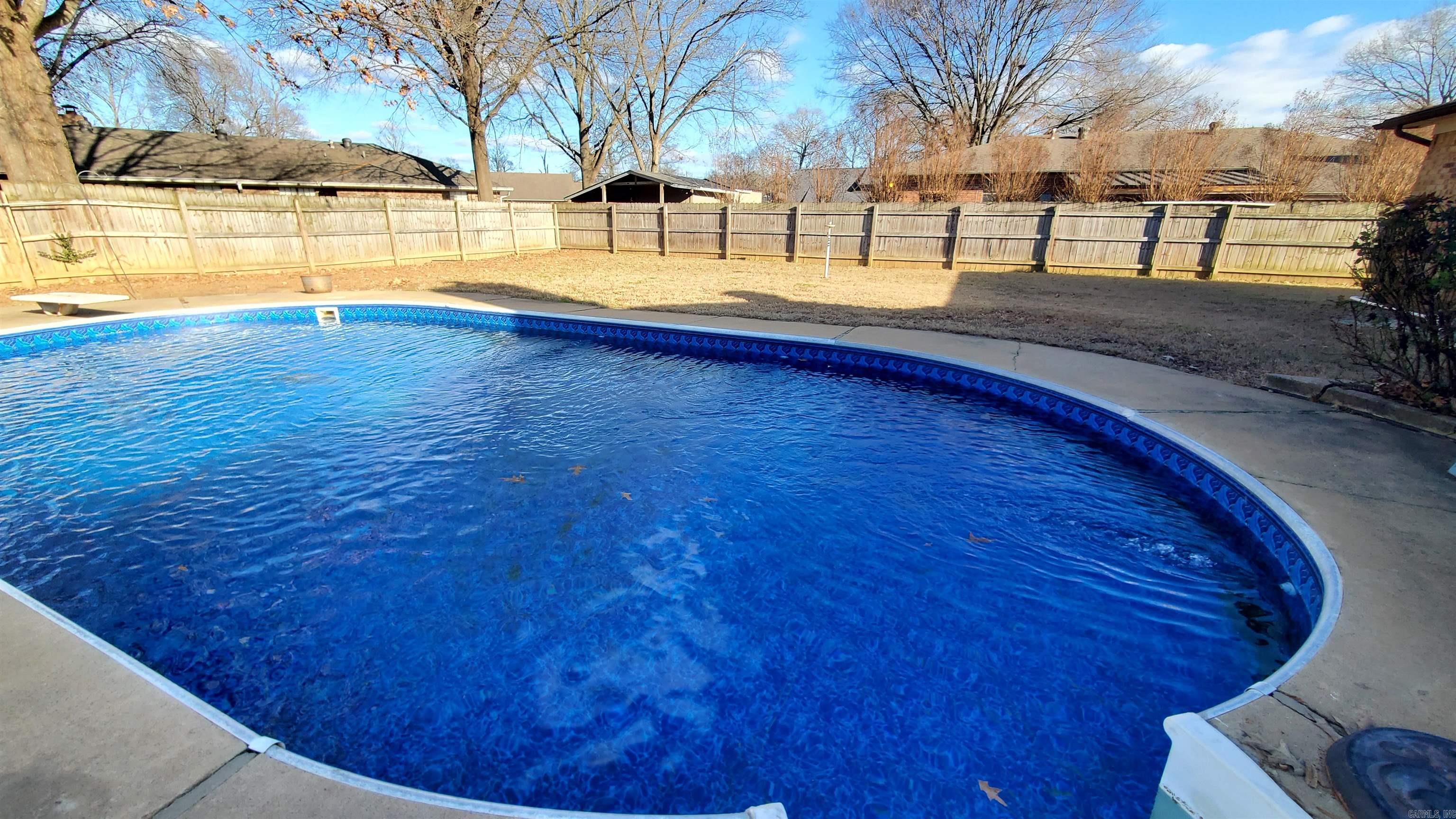 FOXWOOD J - Residential