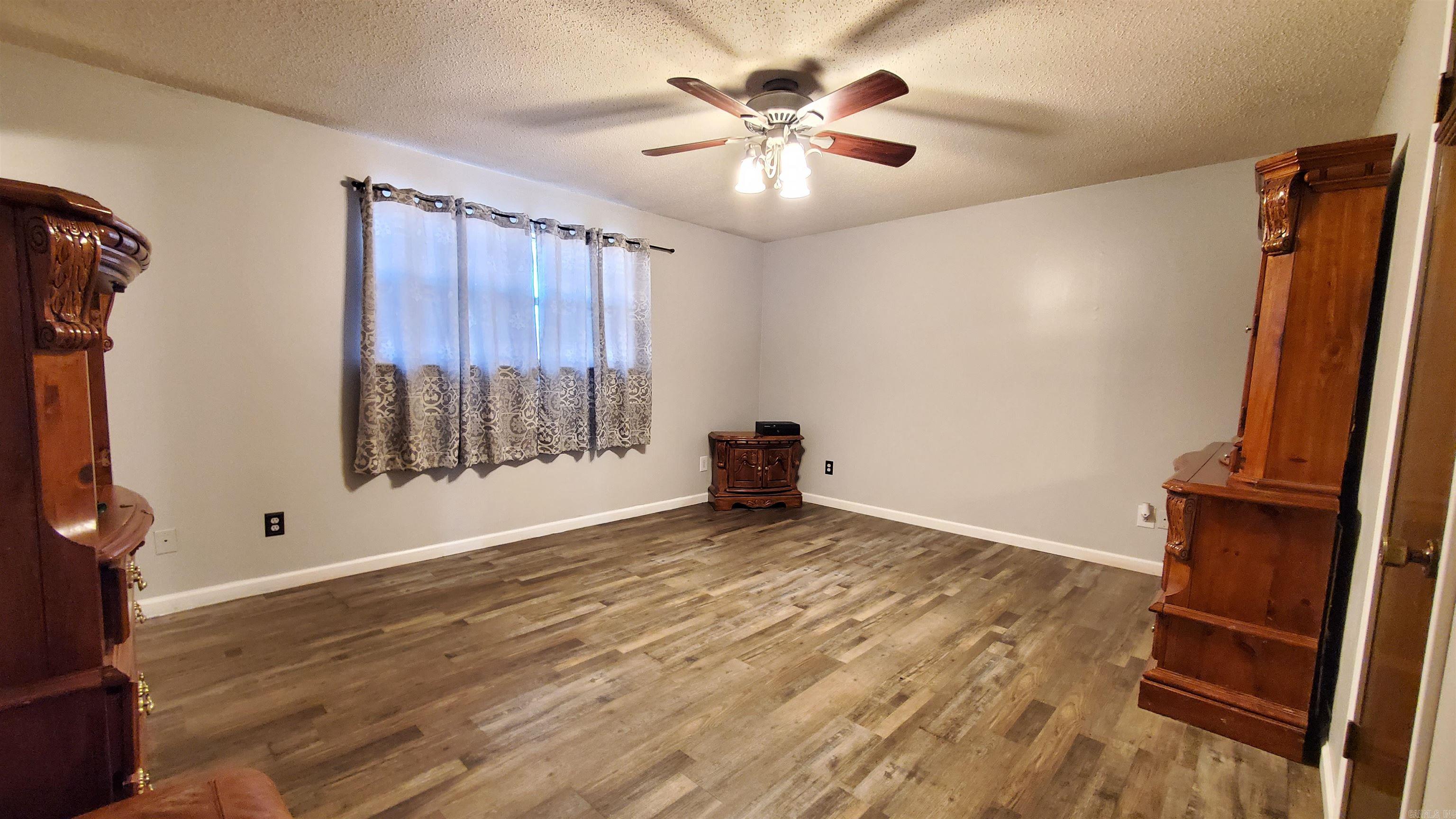 FOXWOOD J - Residential