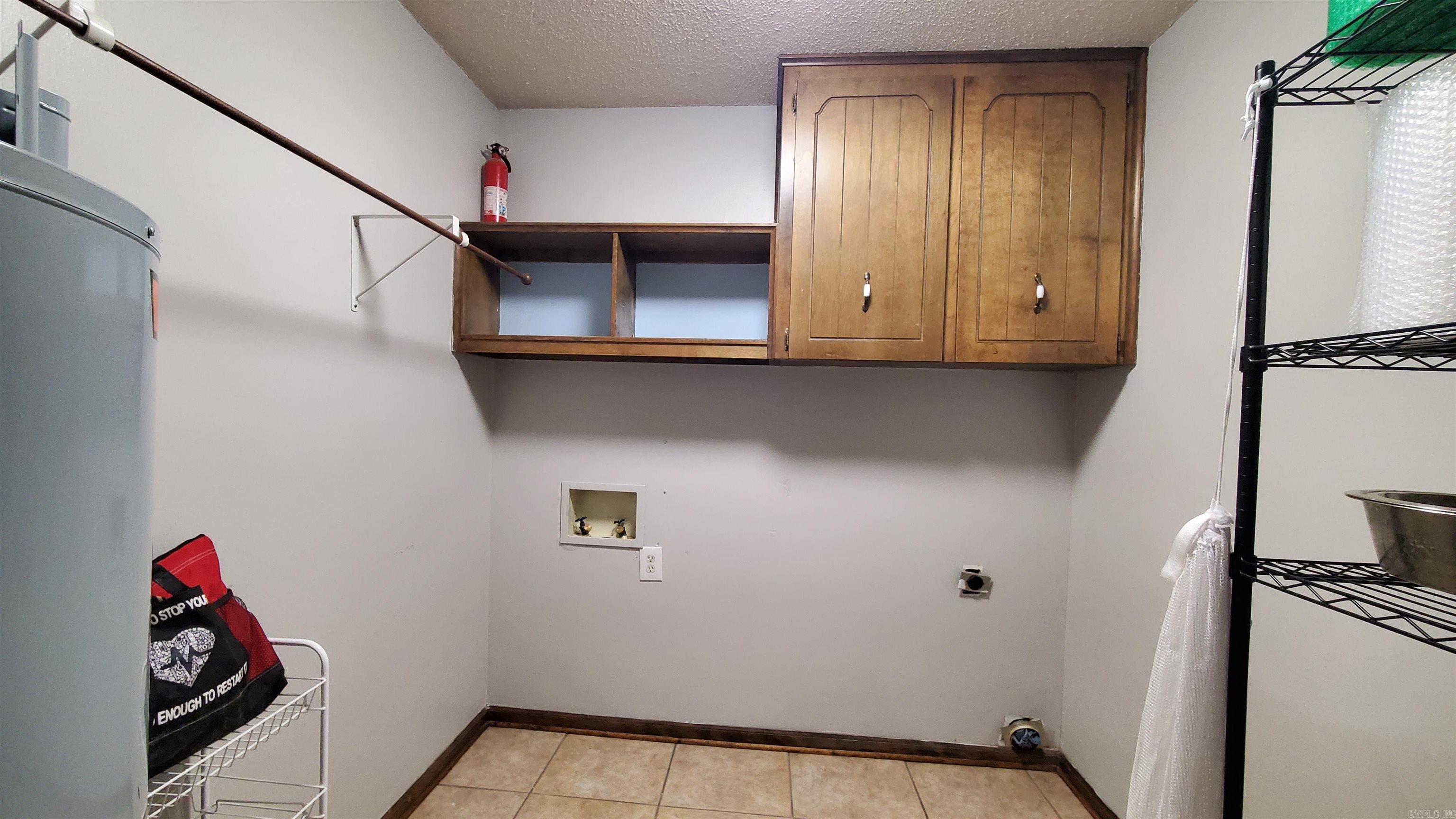 FOXWOOD J - Residential