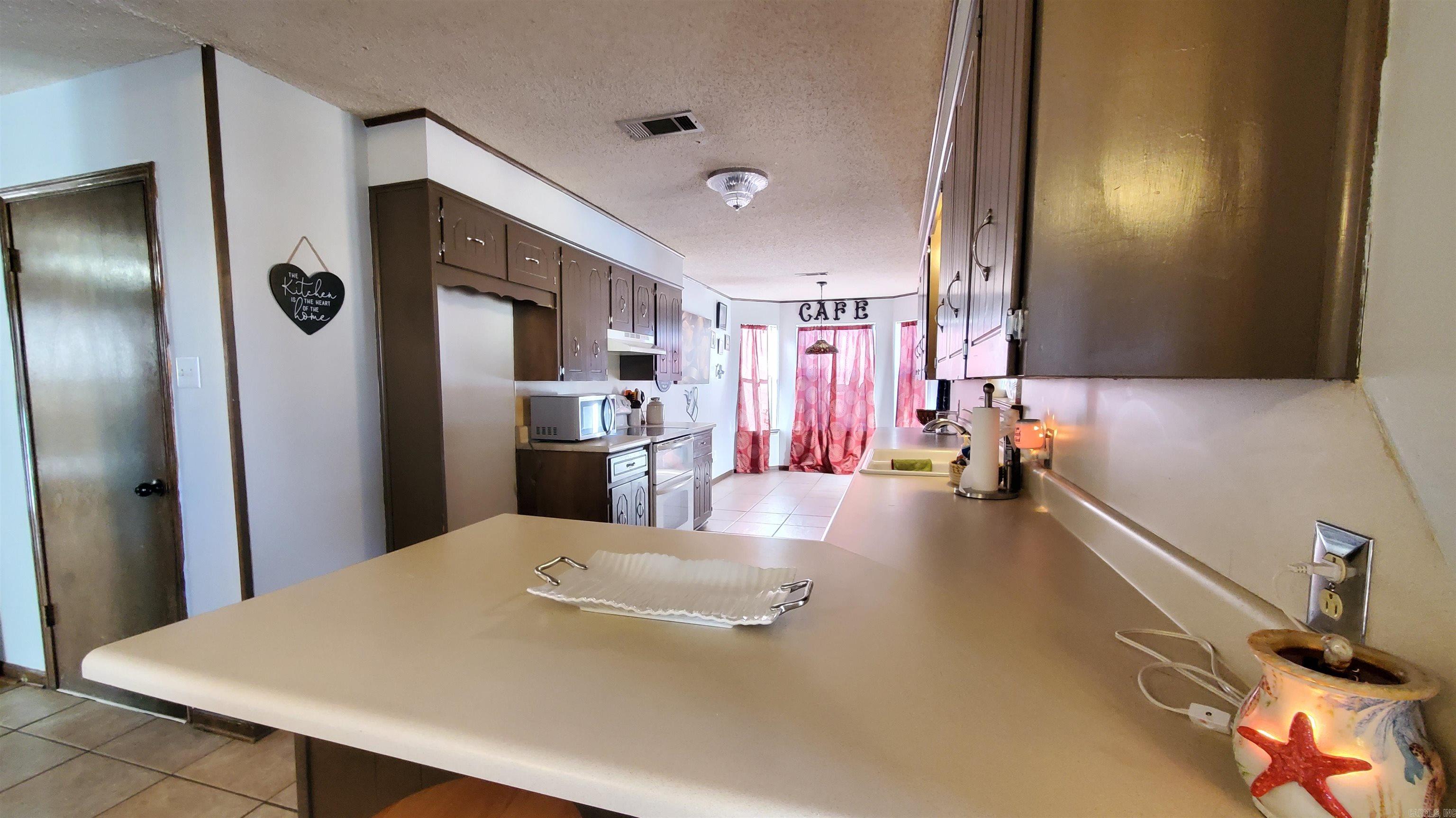 FOXWOOD J - Residential