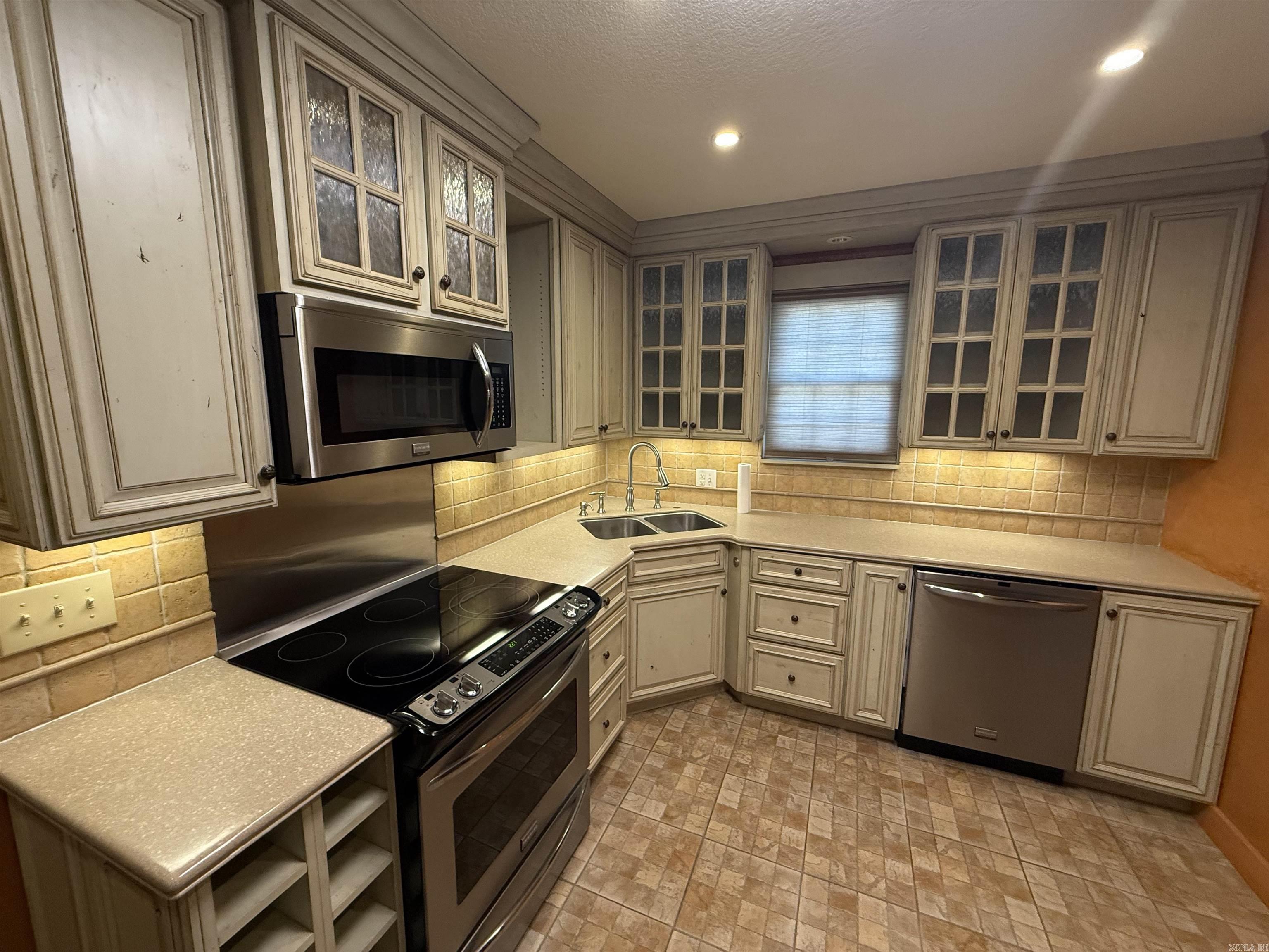 OAK RIDGE ADDN - Residential