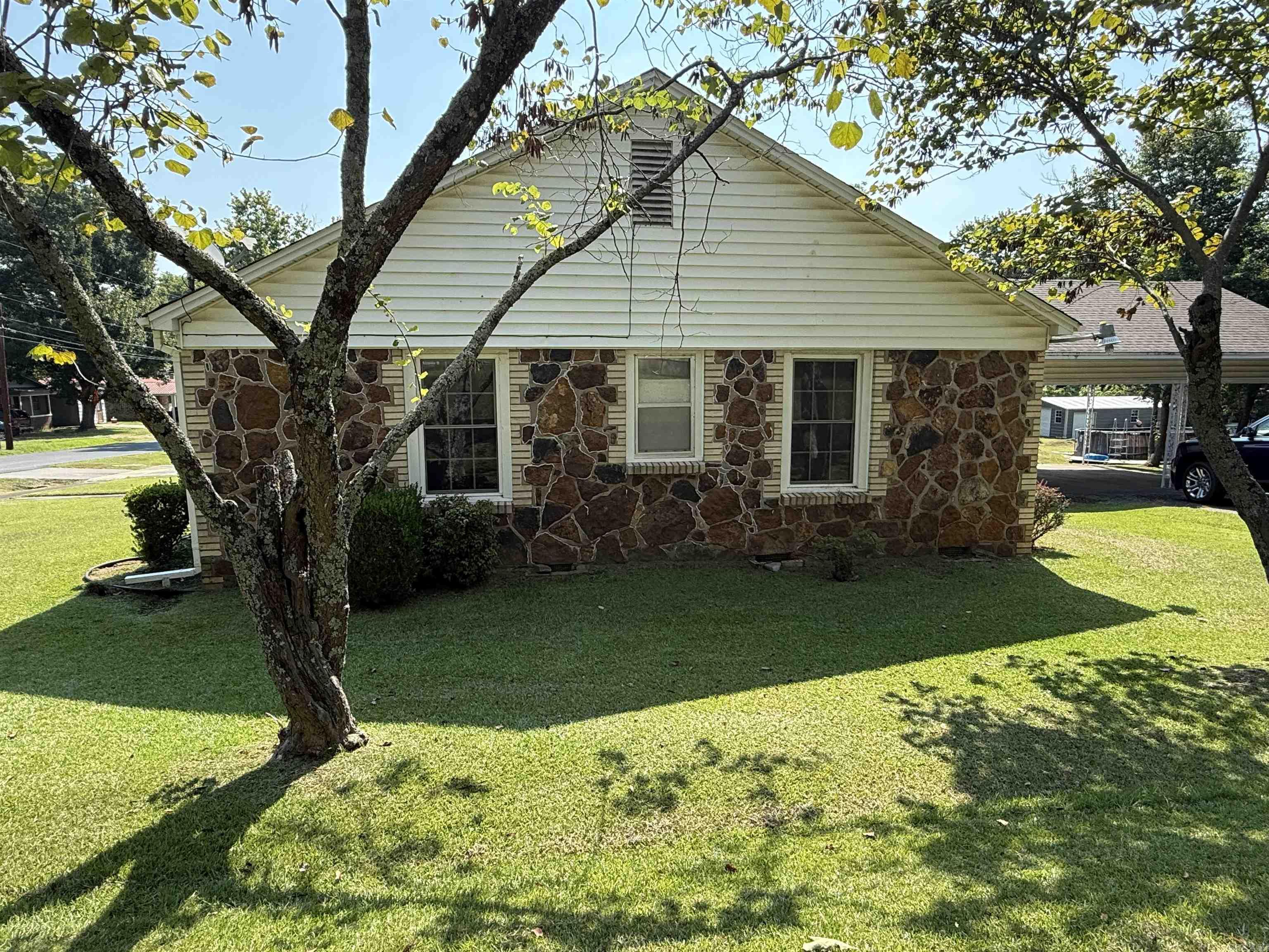 OAK RIDGE ADDN - Residential