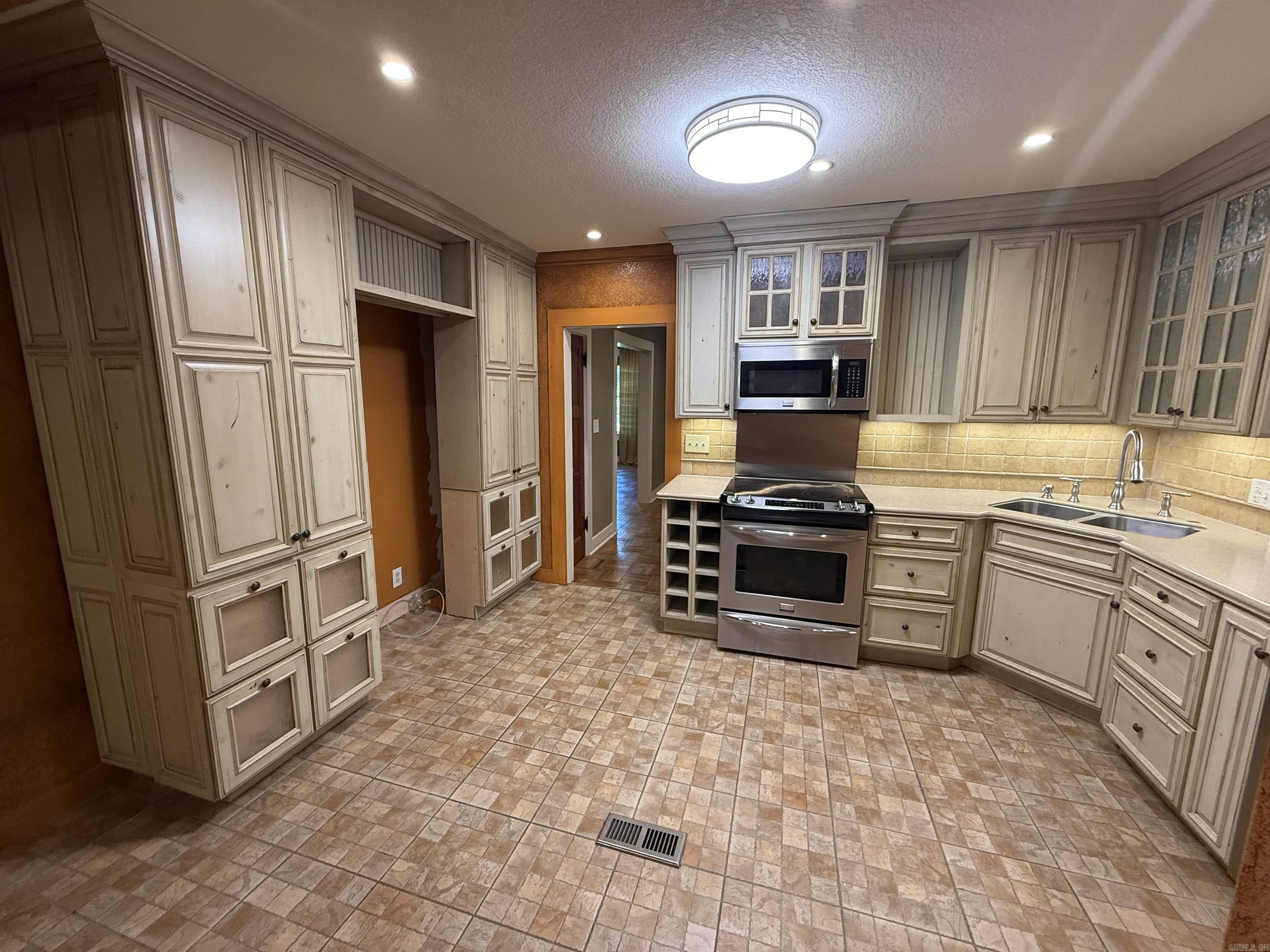 OAK RIDGE ADDN - Residential