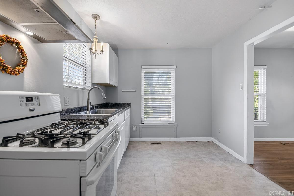 HILLCREST - Residential