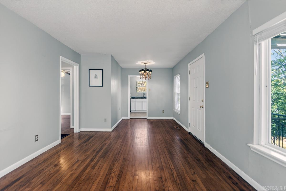 HILLCREST - Residential