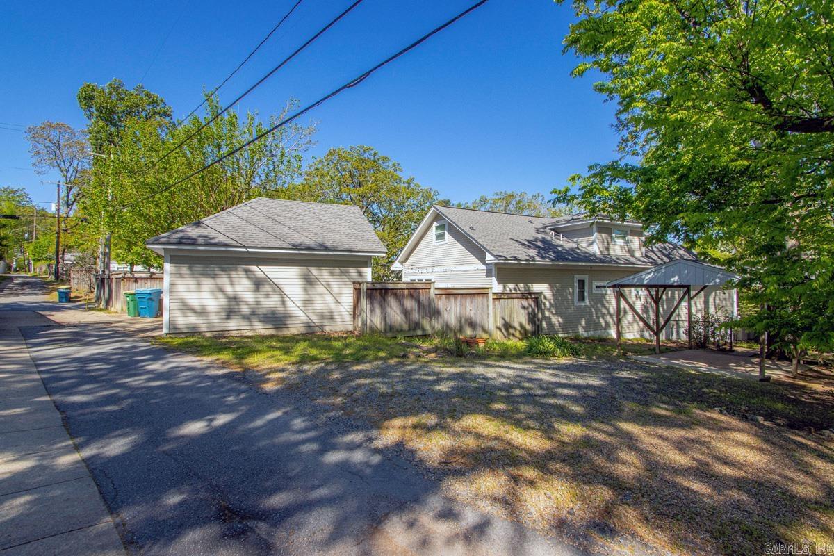 HILLCREST - Residential