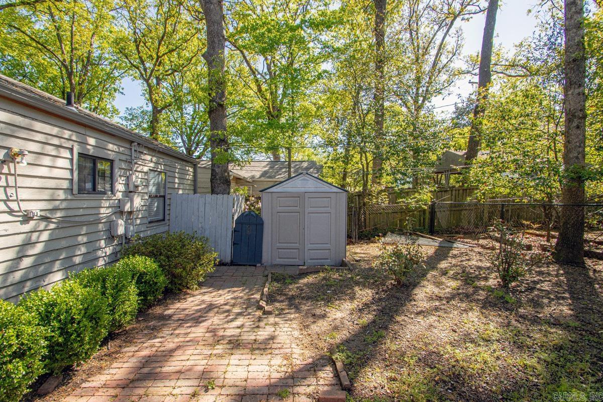 HILLCREST - Residential