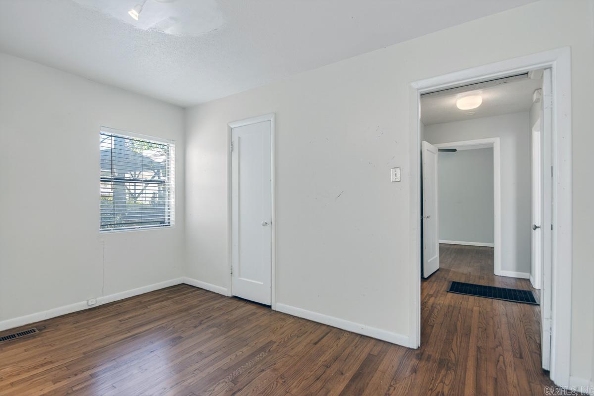 HILLCREST - Residential