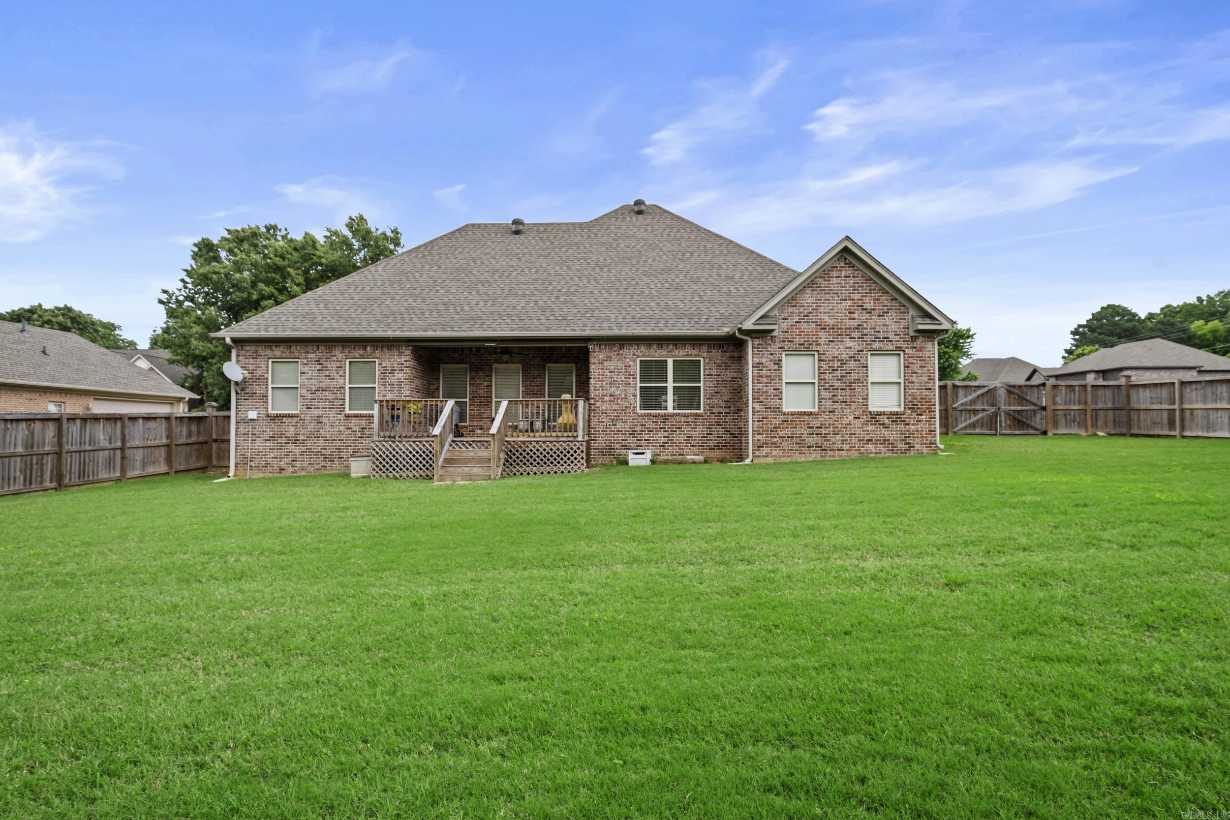 SHADOW CREEK - Residential