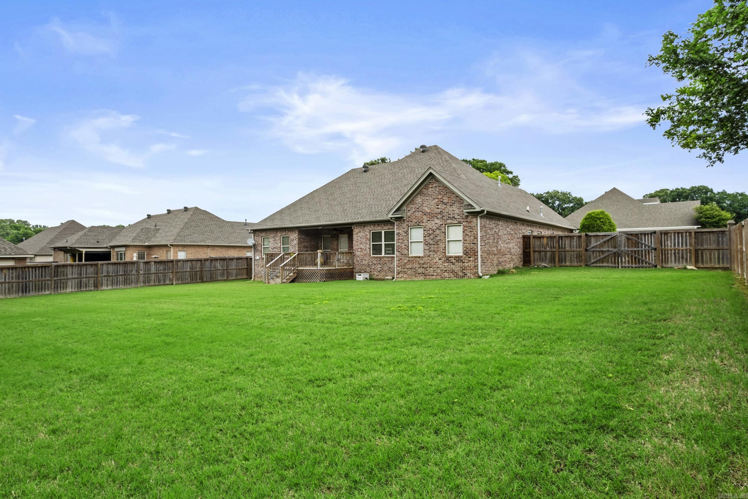 SHADOW CREEK - Residential