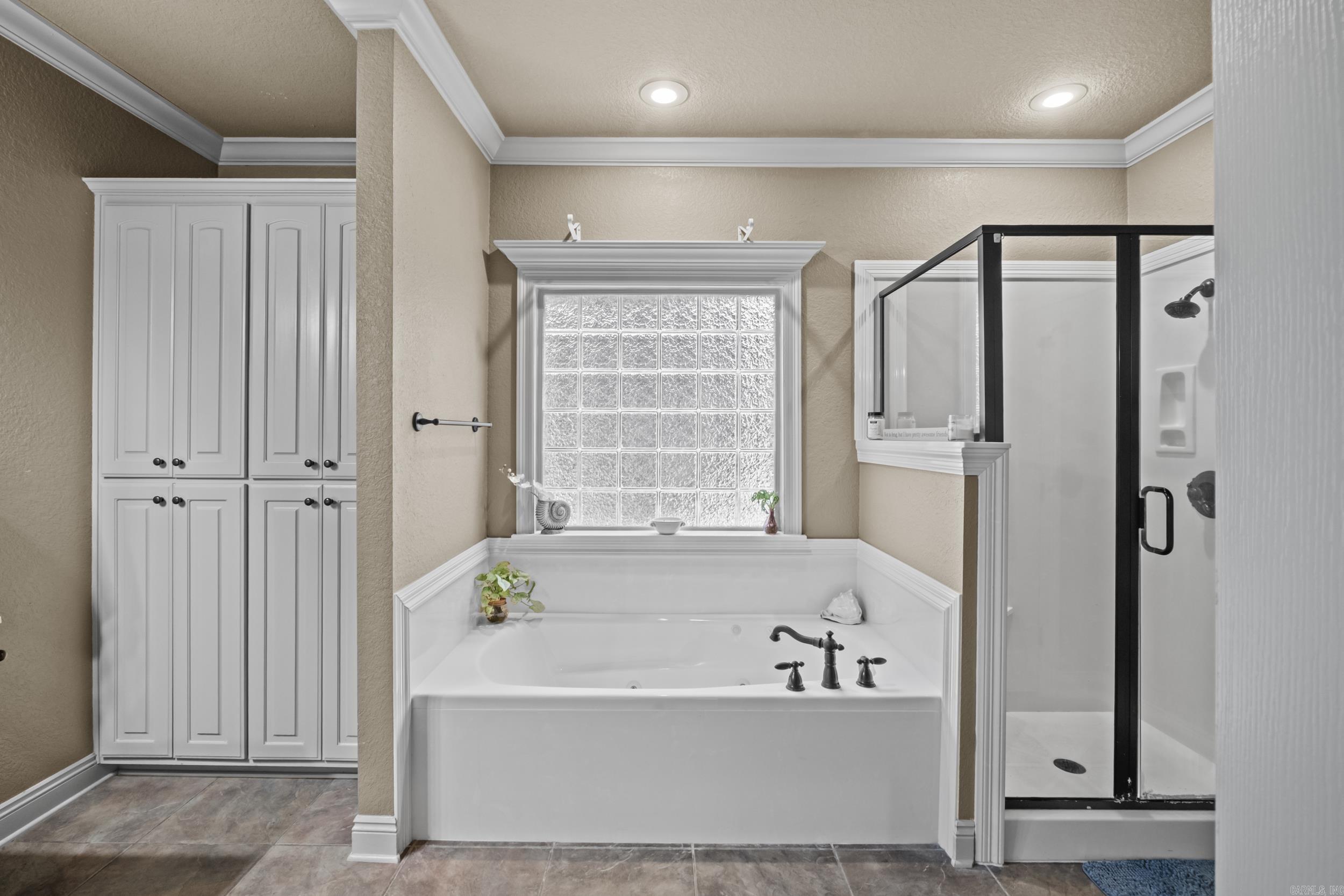 SHADOW CREEK - Residential