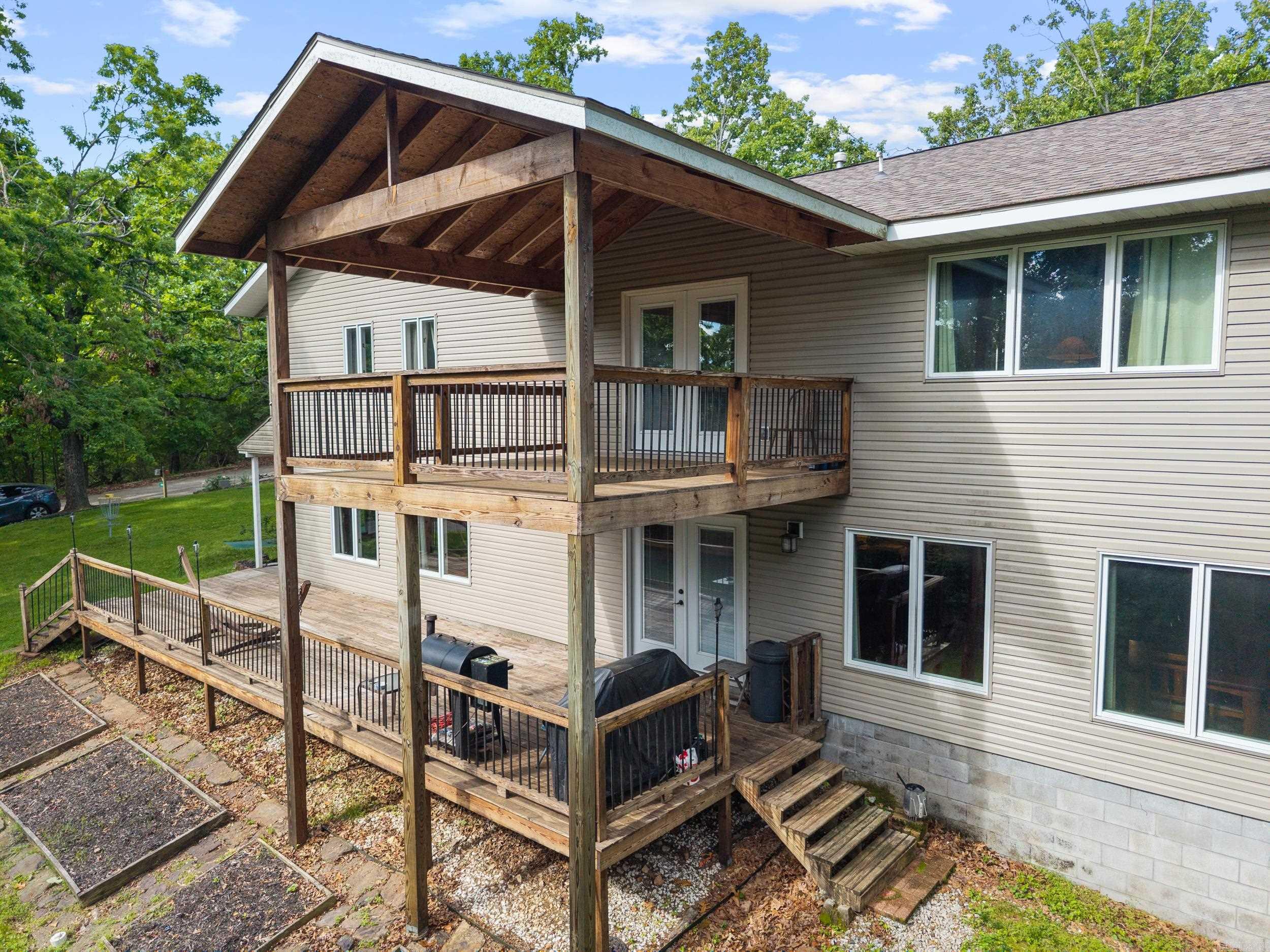 CENTER RIDGE - Residential