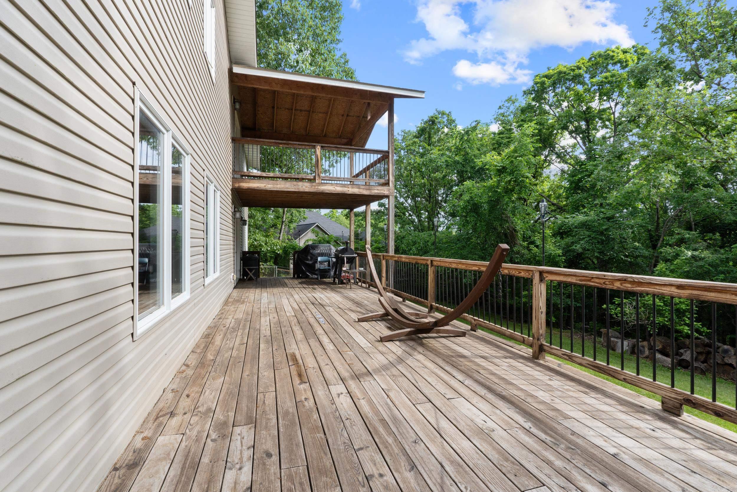 CENTER RIDGE - Residential