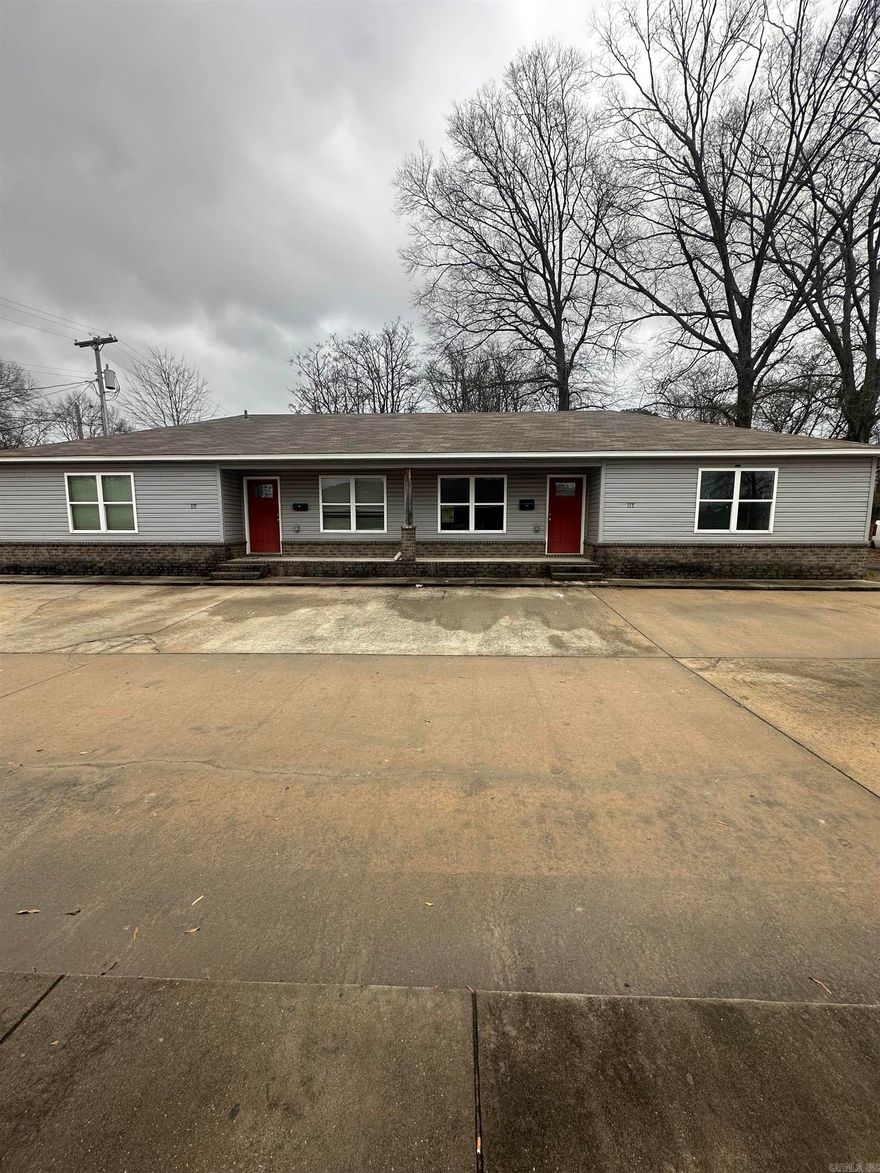 Investors look Here!!! Four units, each offering 3 bedrooms, 2 baths, and approximately 1,800 square feet. Prime location in Benton, within walking distance to downtown Benton, local shops, dining, and entertainment. All units are move in ready and recently remodeled with painted concrete floors and updated interior paint for easy maintenance and lasting durability. Excellent opportunity to own four income-producing properties in one convenient location with strong rental potential and long-term value. Don't miss your chance to invest in one of Benton's most desirable areas.