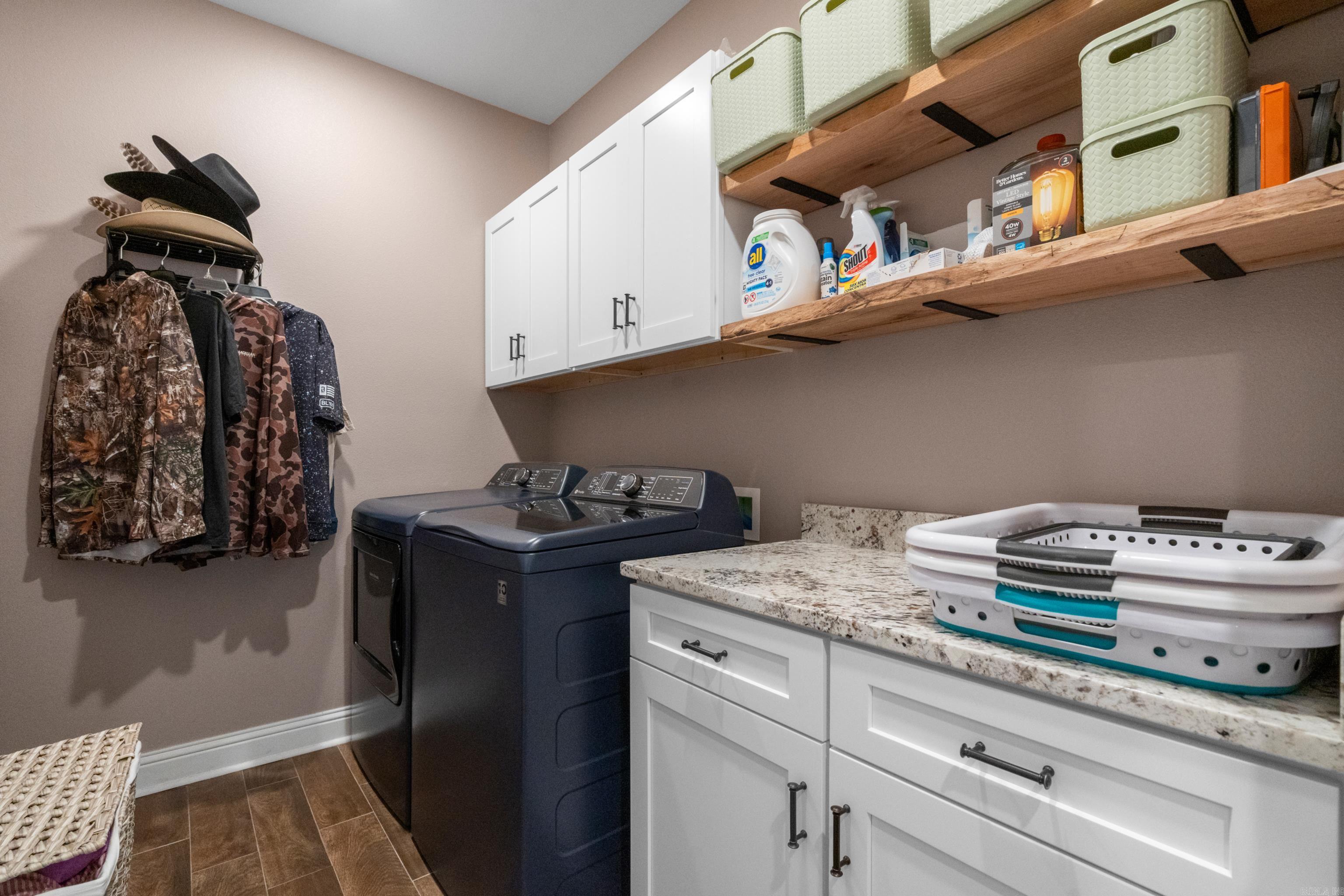 HIDDEN FOREST - Residential