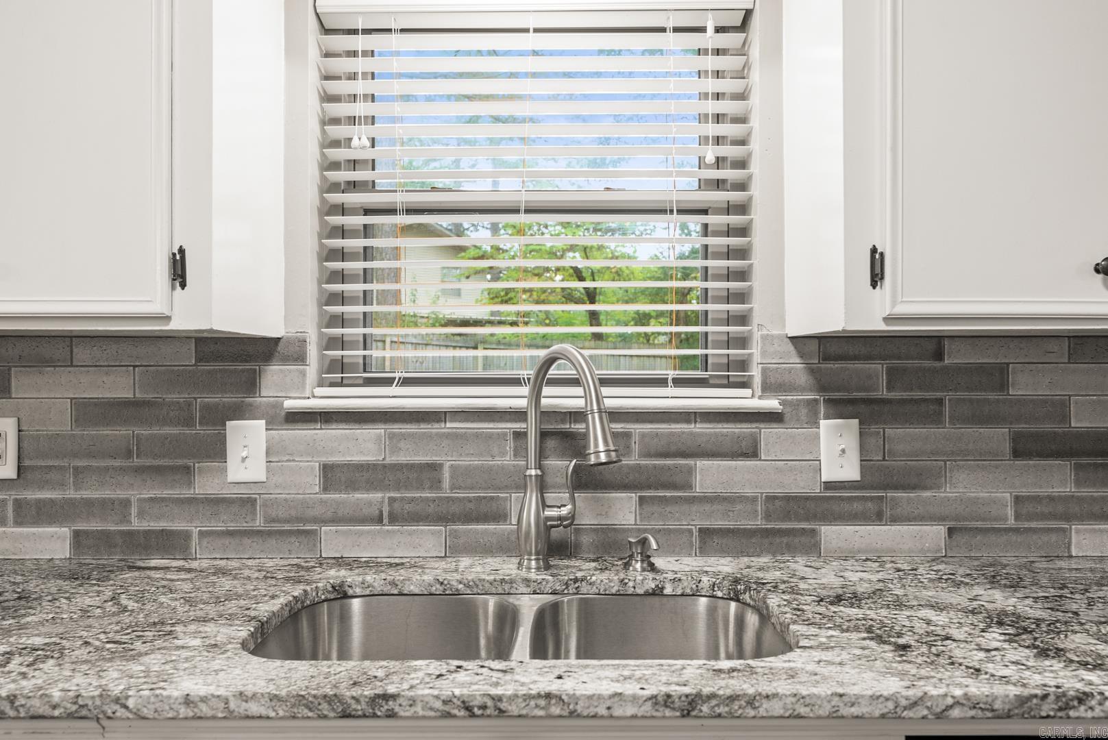 SPRINGHILL MANOR - Residential