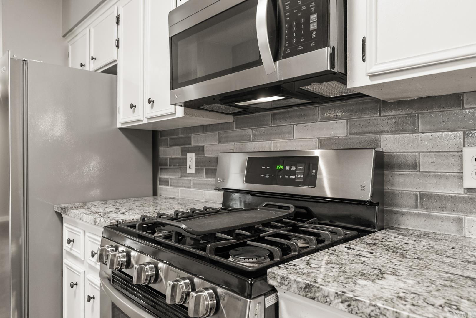 SPRINGHILL MANOR - Residential