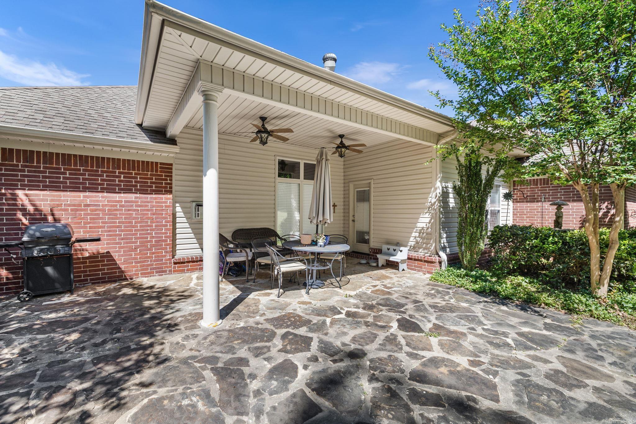 MILLERS CROSSING - Residential