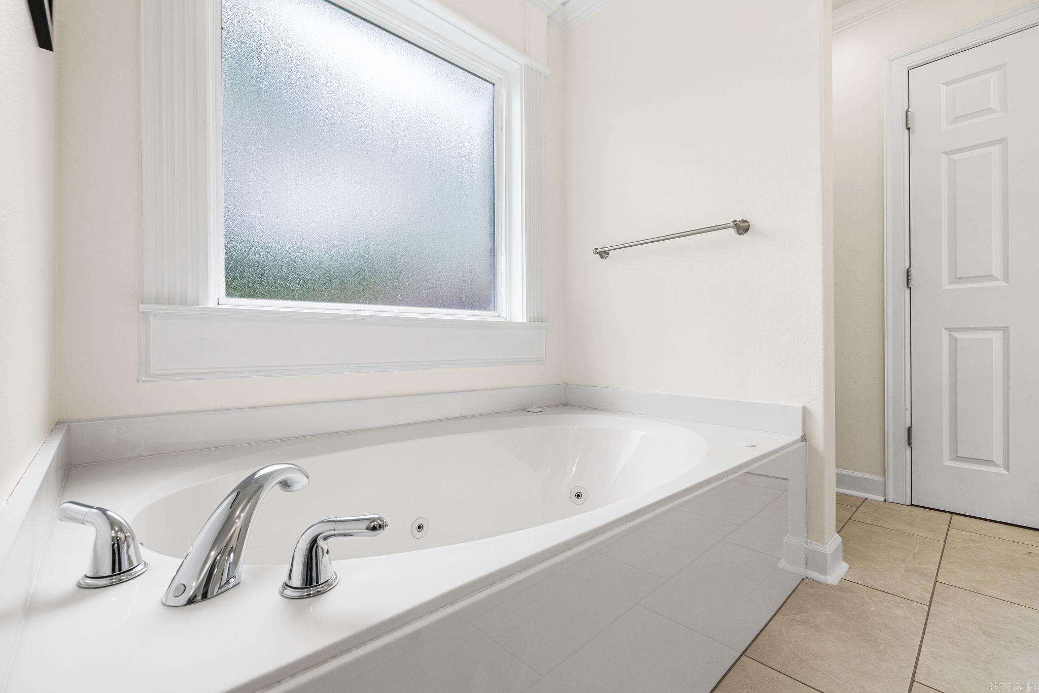 MILLERS CROSSING - Residential