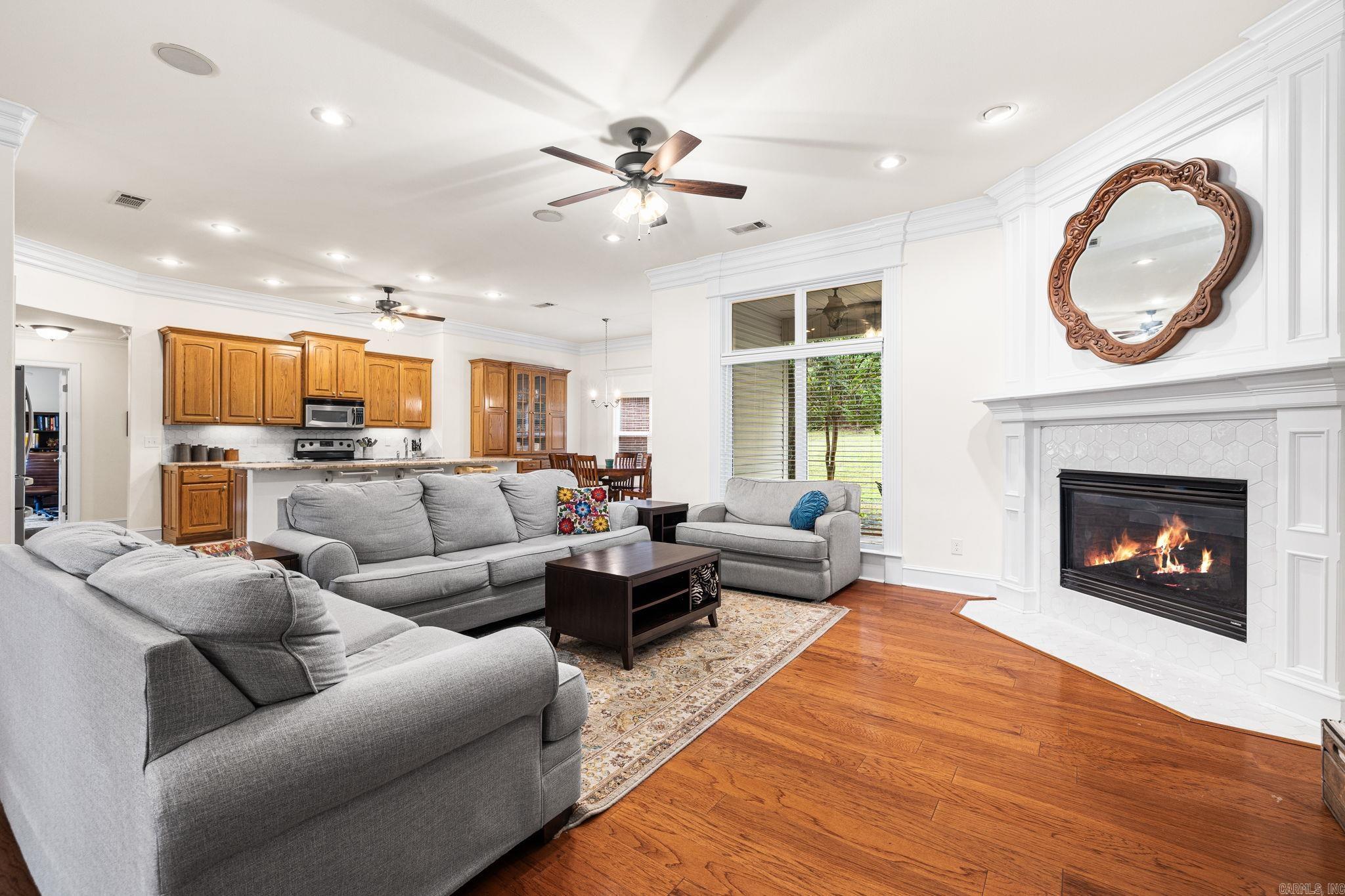 MILLERS CROSSING - Residential