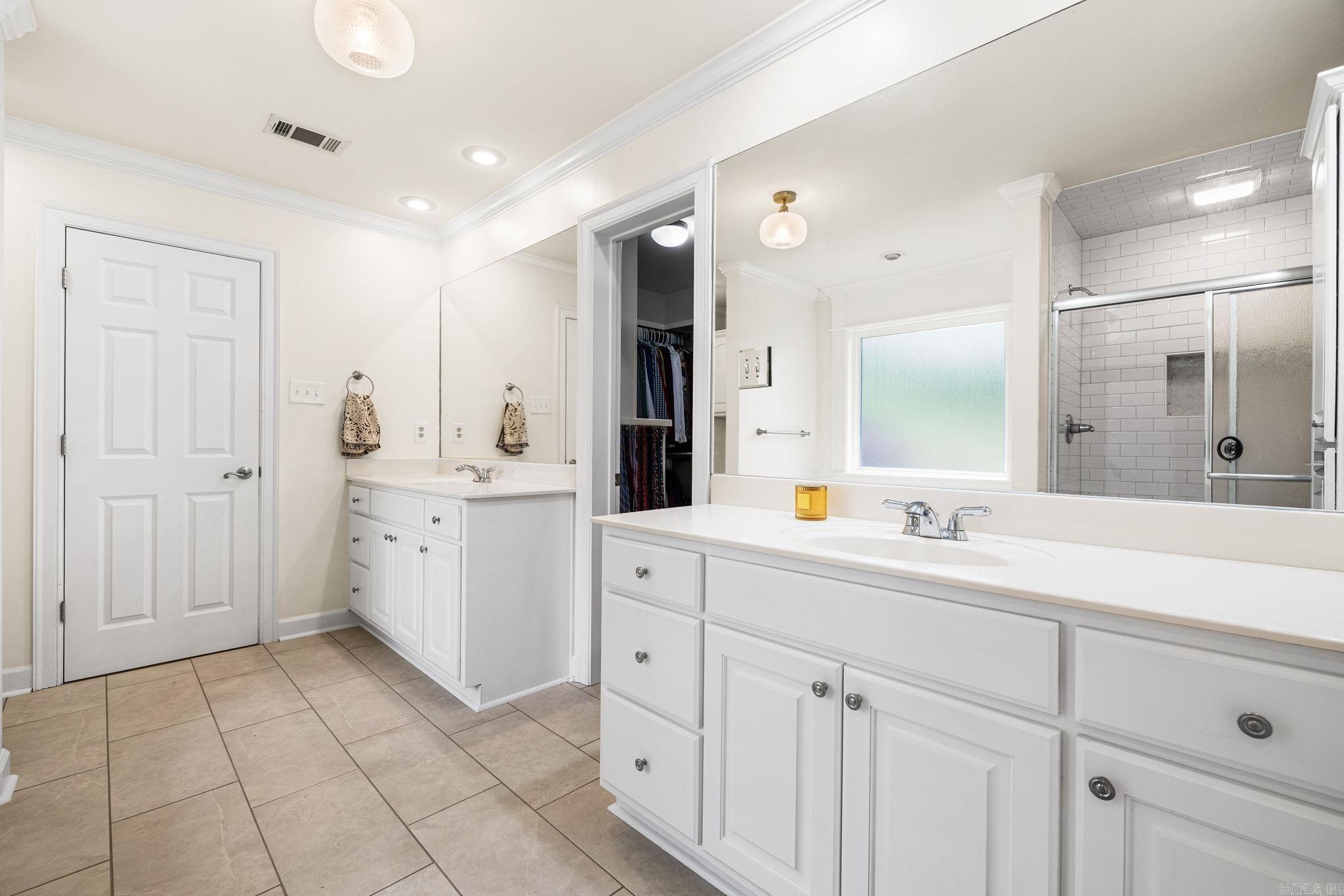 MILLERS CROSSING - Residential