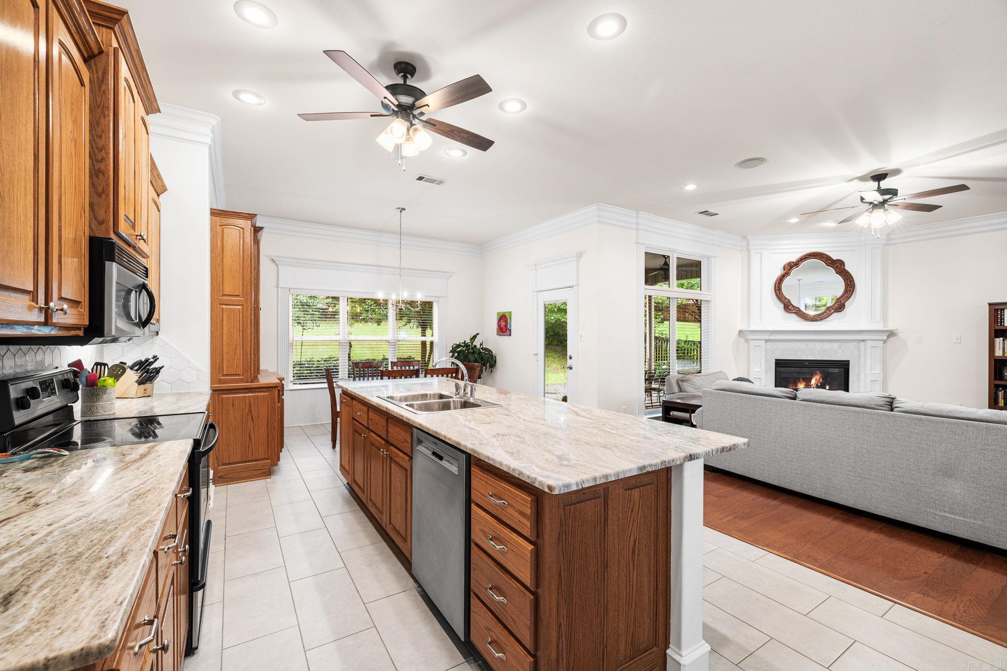 MILLERS CROSSING - Residential