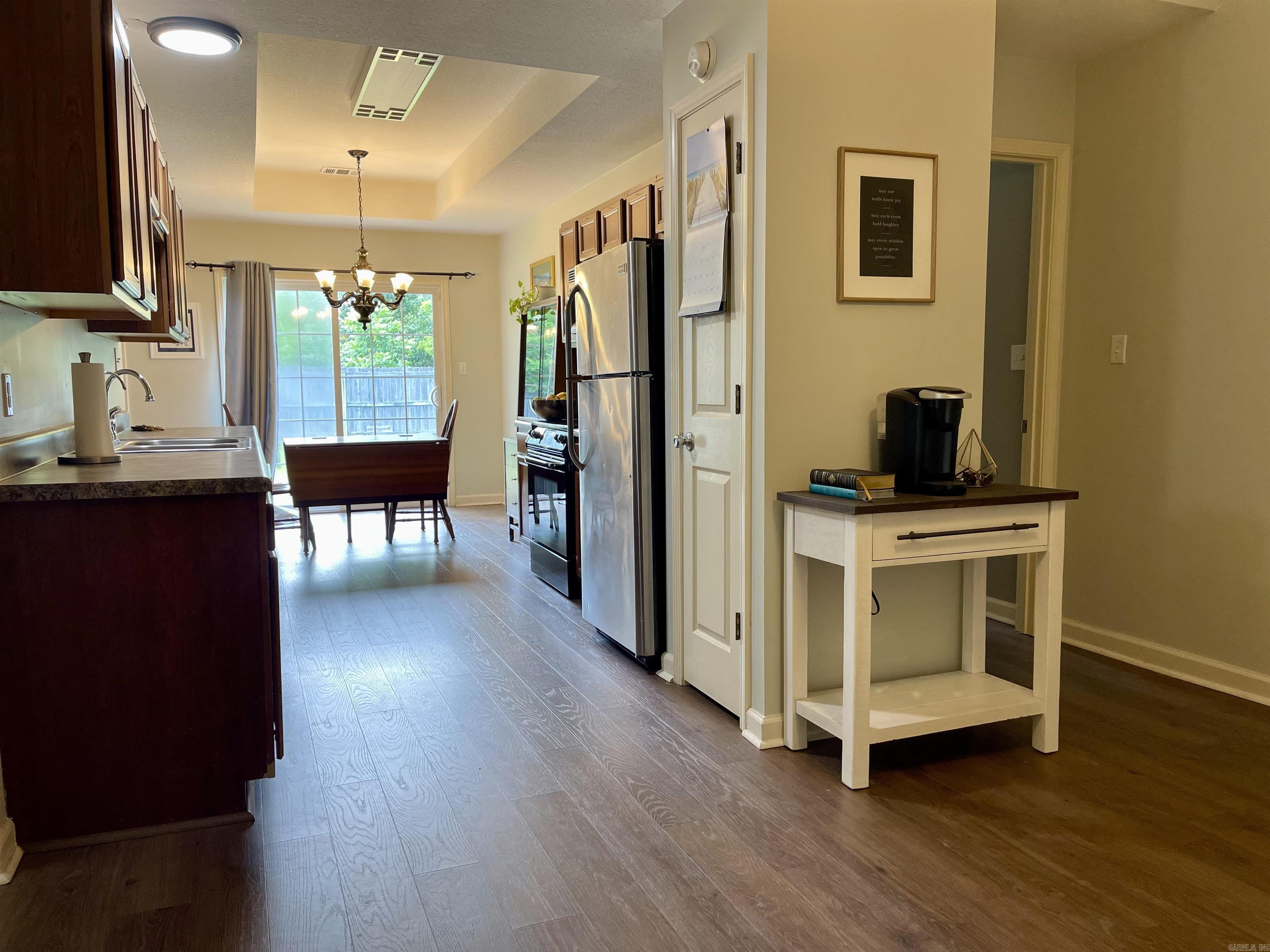 BOSTON PROPER SUB - Residential