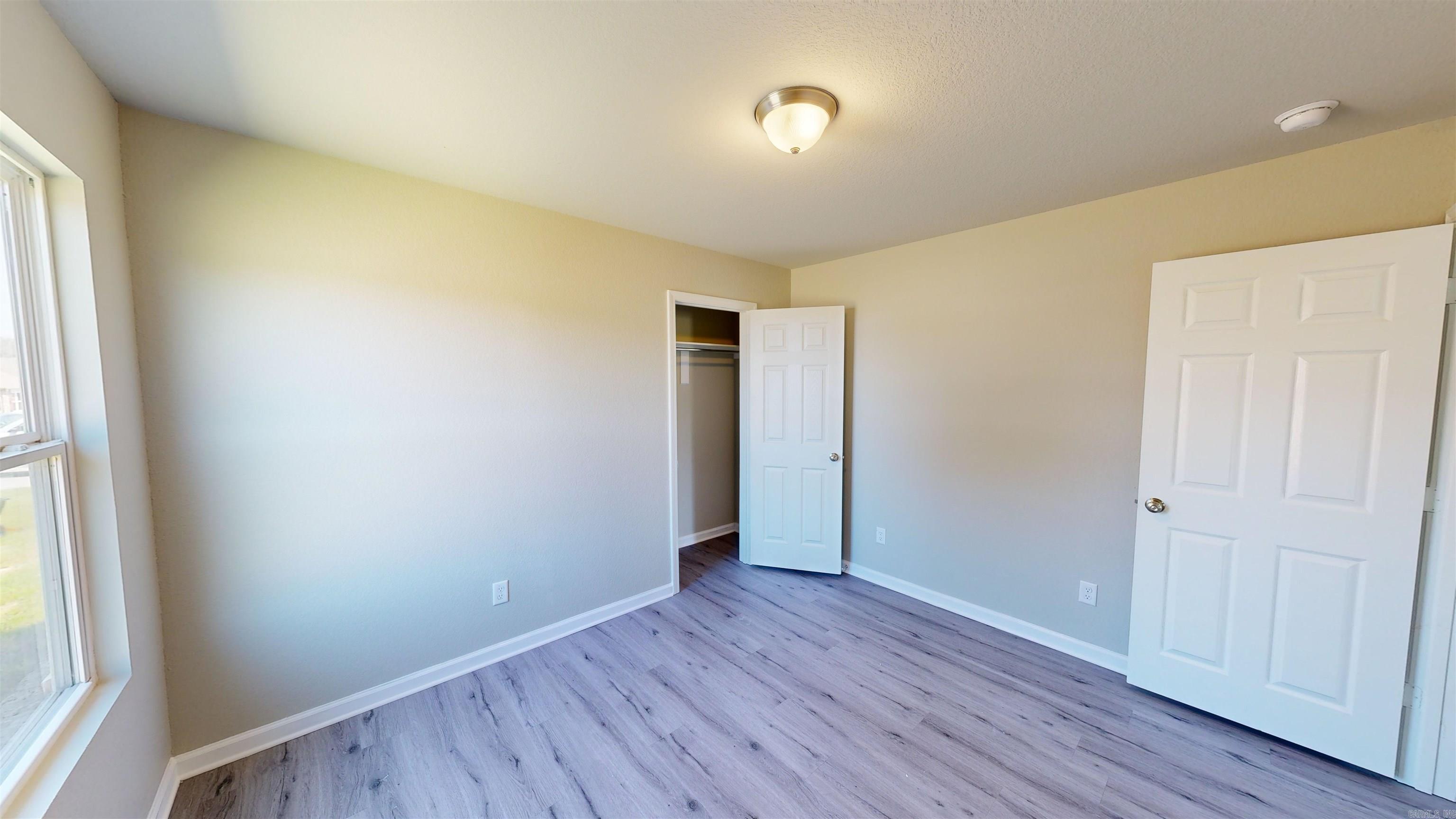 OAKLAND GROVE ESTATES - Residential