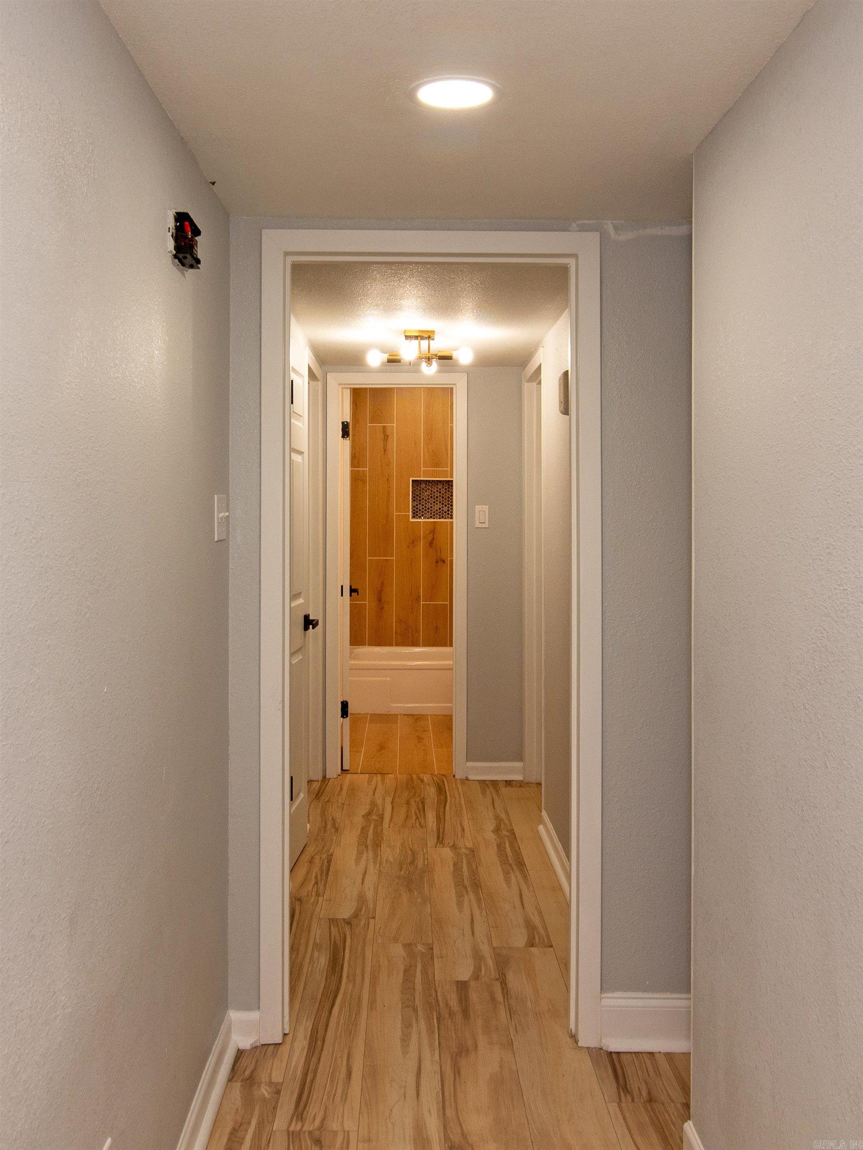 INDIAN HILLS - Residential