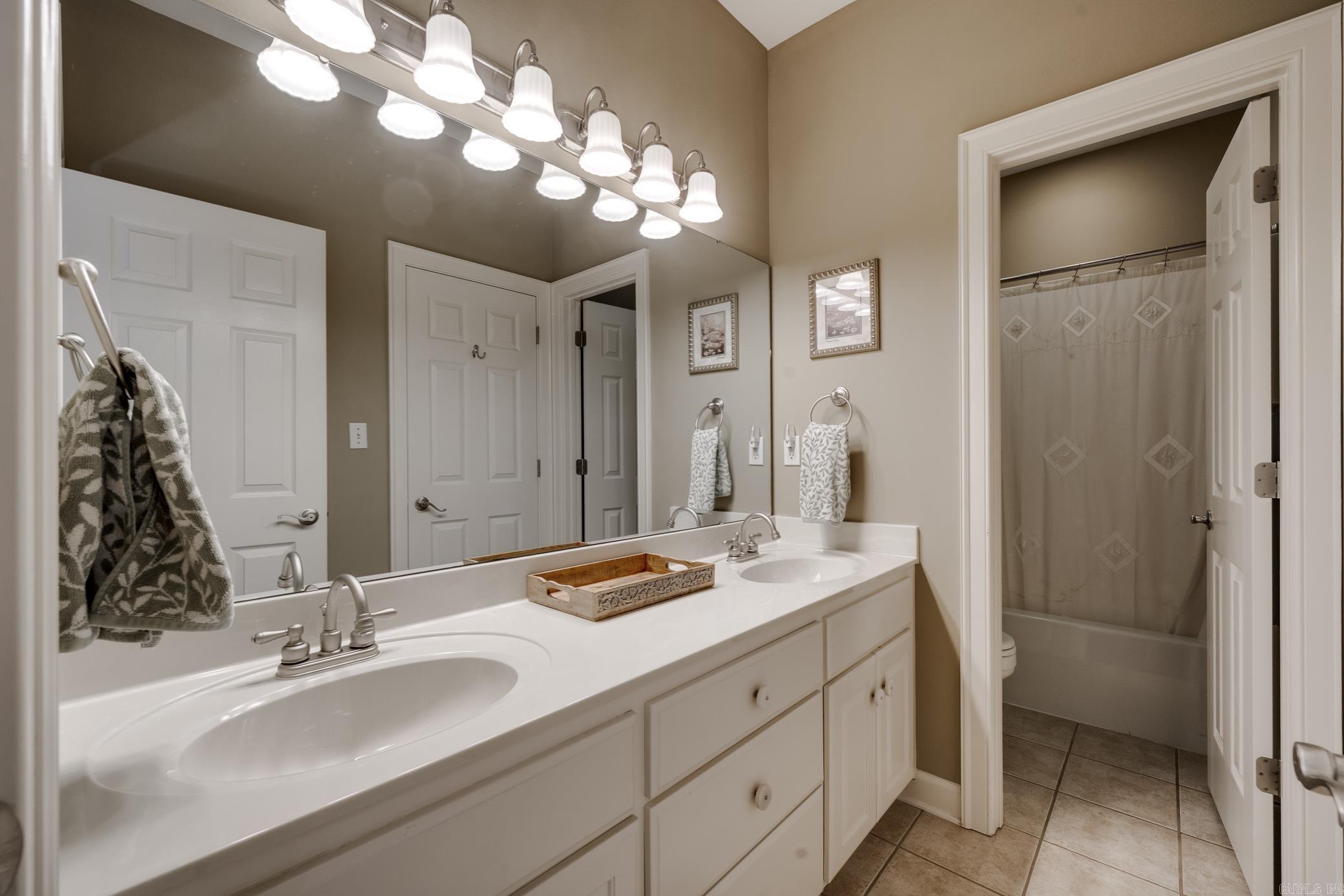 CATHERINE PLACE - Residential