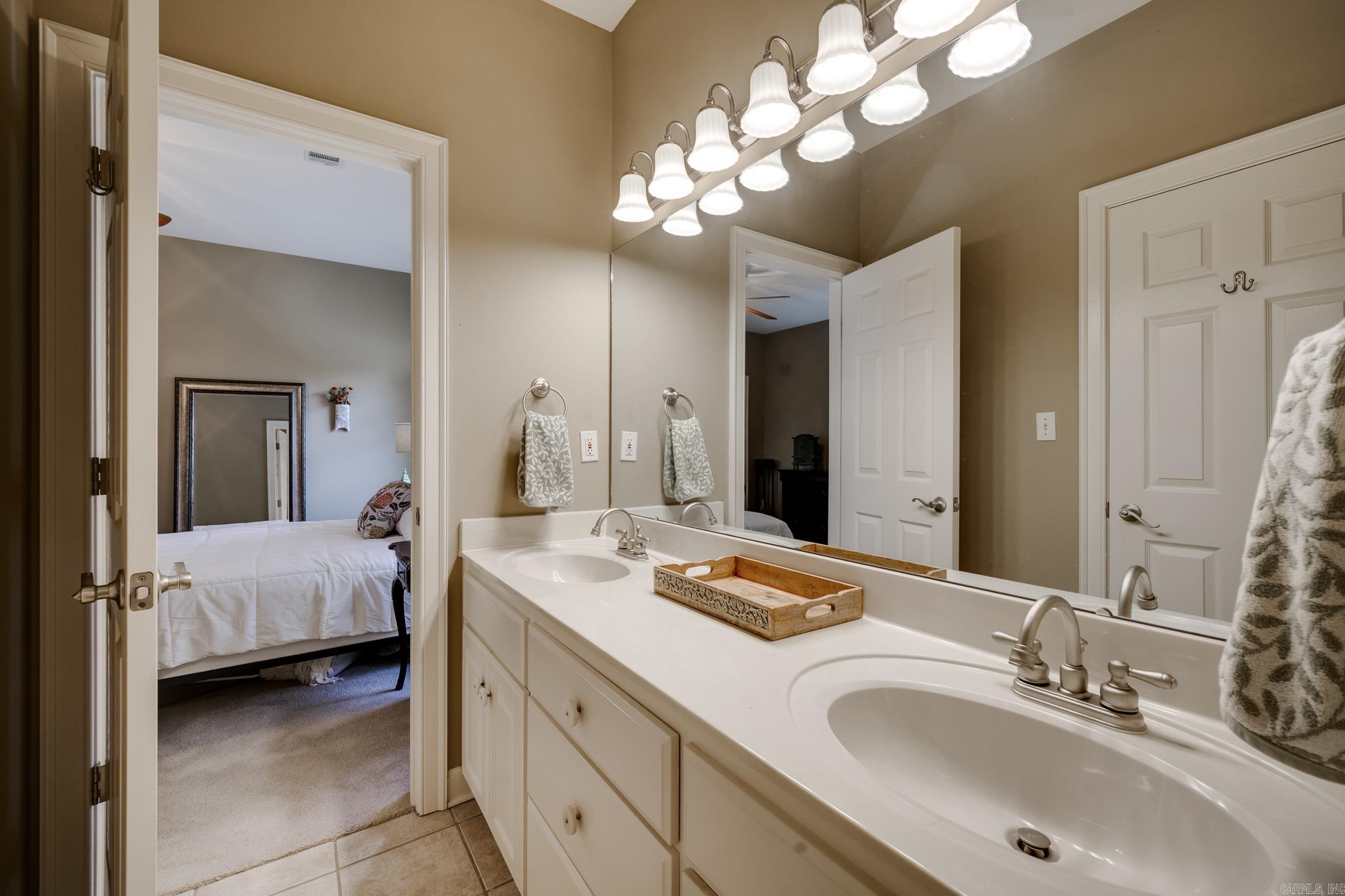 CATHERINE PLACE - Residential