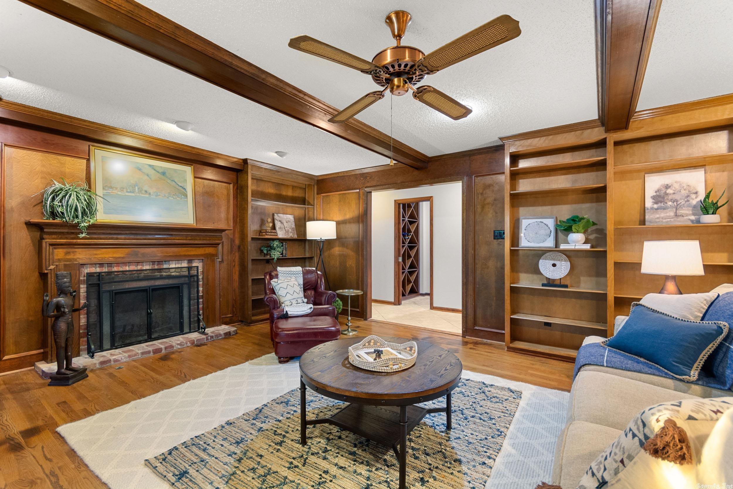 PLEASANT VALLEY - Residential